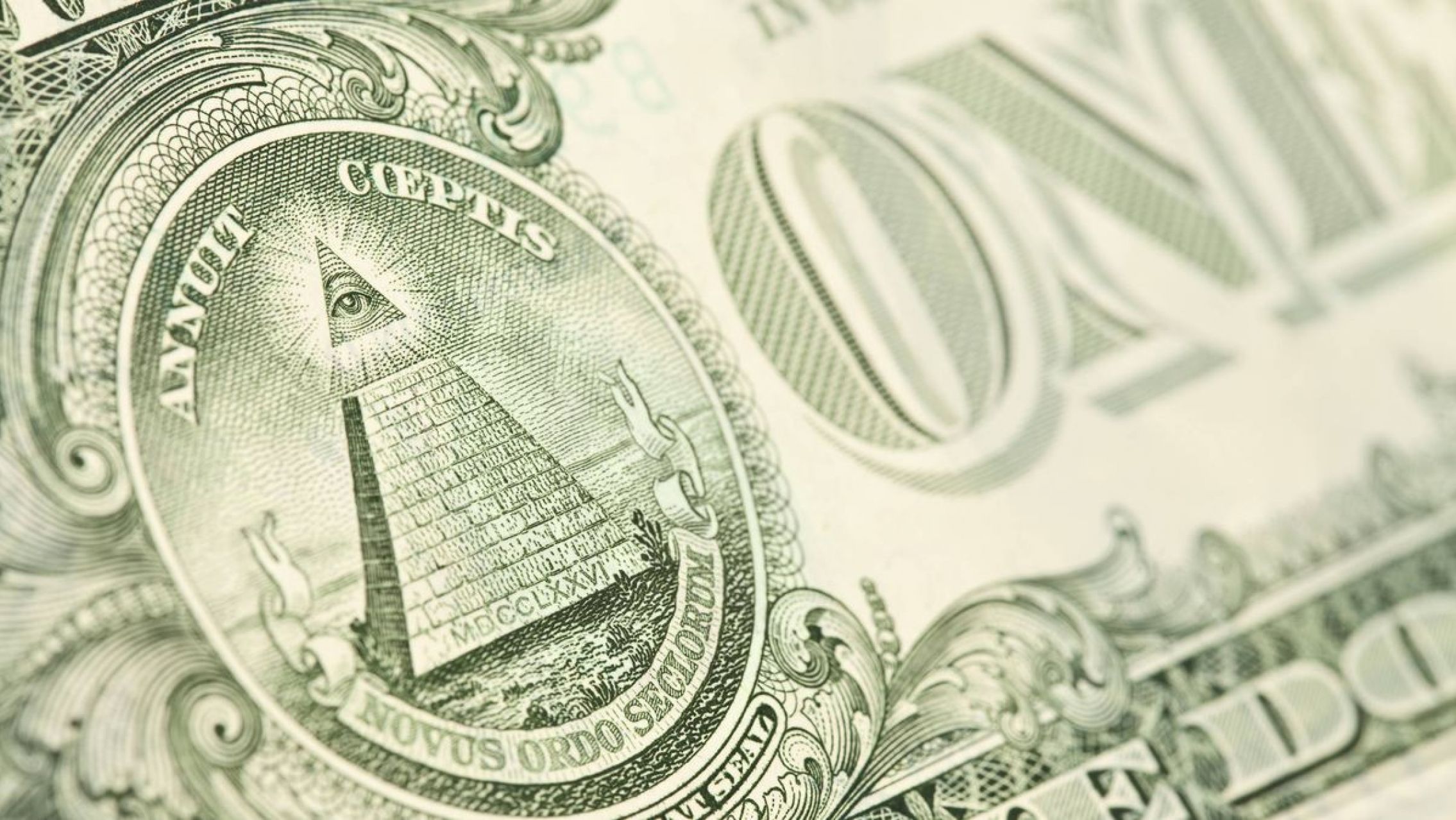 Tensión cambiaria: el dólar blue no encuentra techo y tocó los $ 440