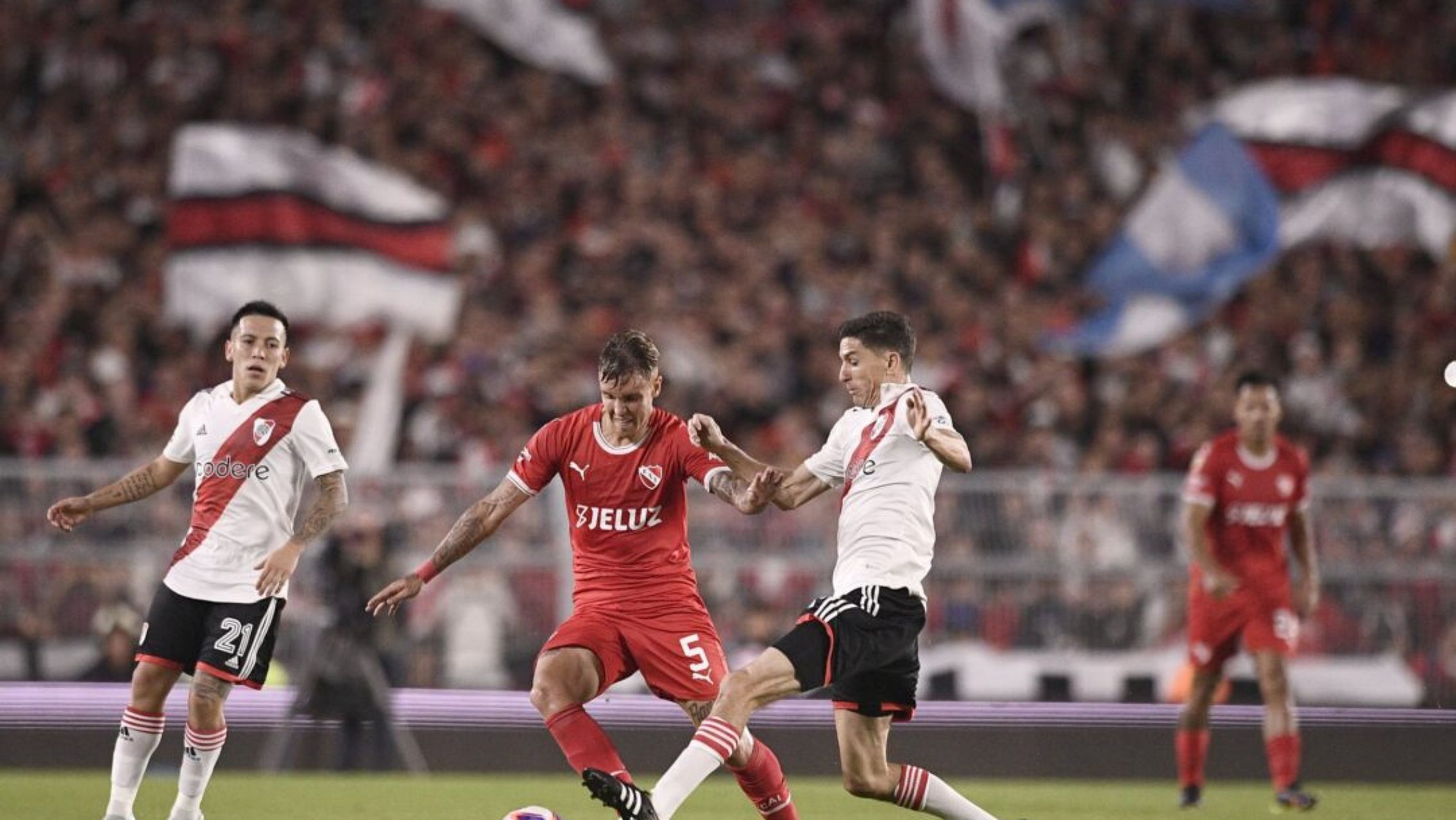 River venció a Independiente en el Más Monumental en un clásico pormetedor
