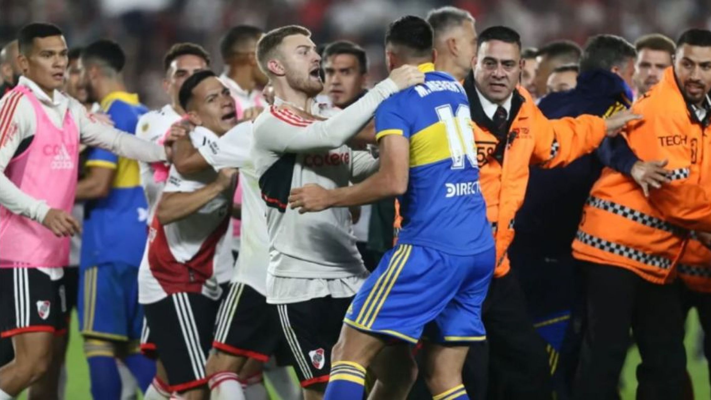 Salieron las sanciones para los expulsados de River y Boca por el final escandaloso del Superclásico