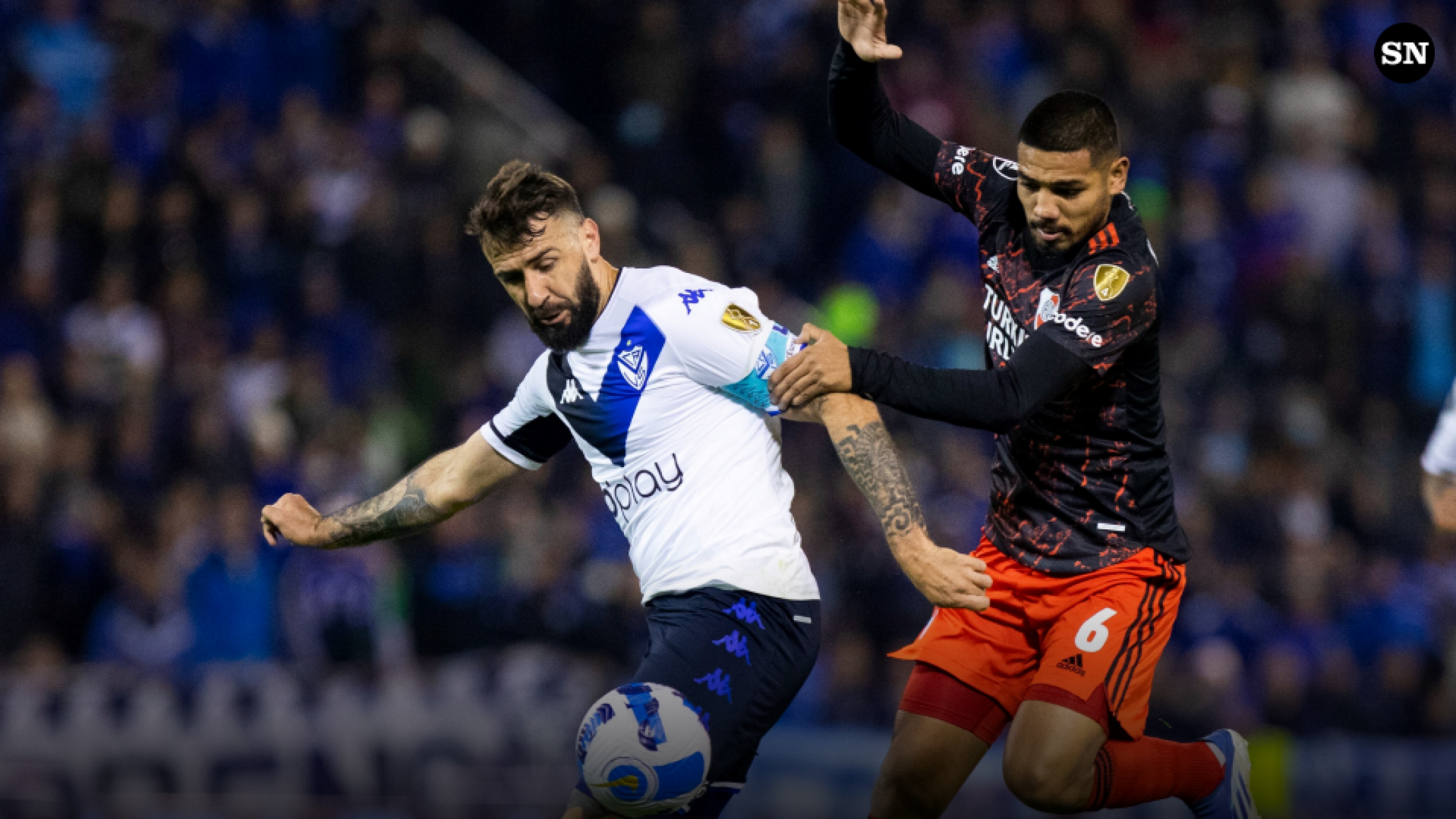 River y Vélez empataron en un partido electrizante