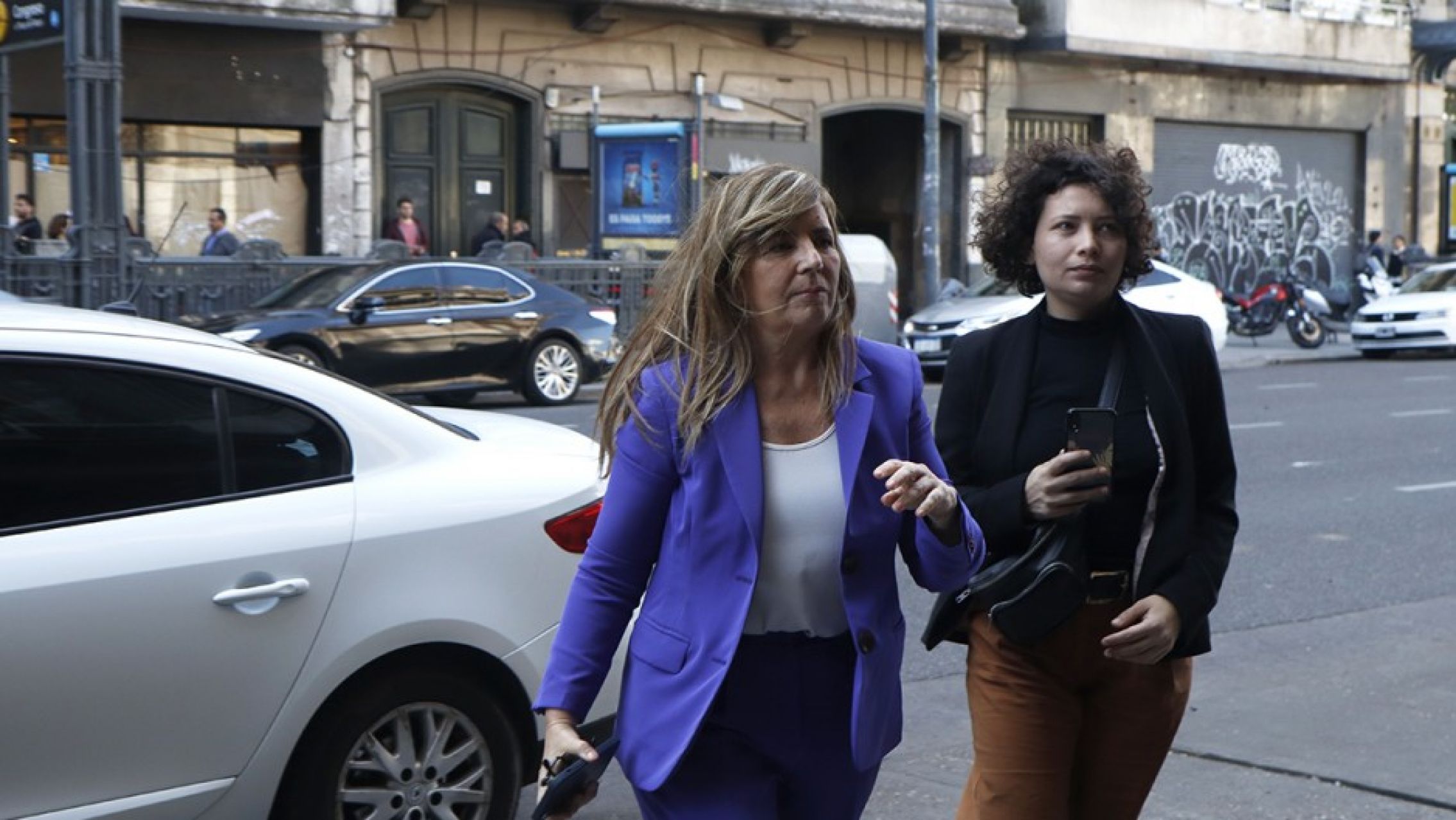 Cerruti dijo que "la gente no llega a fin de mes porque se patina la guita" y se arrepintió