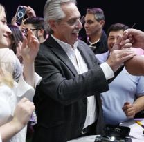 Tiene 22 años, cobra 1,2 millones por mes y le pagó una fortuna a Futurock por cubrir un festival