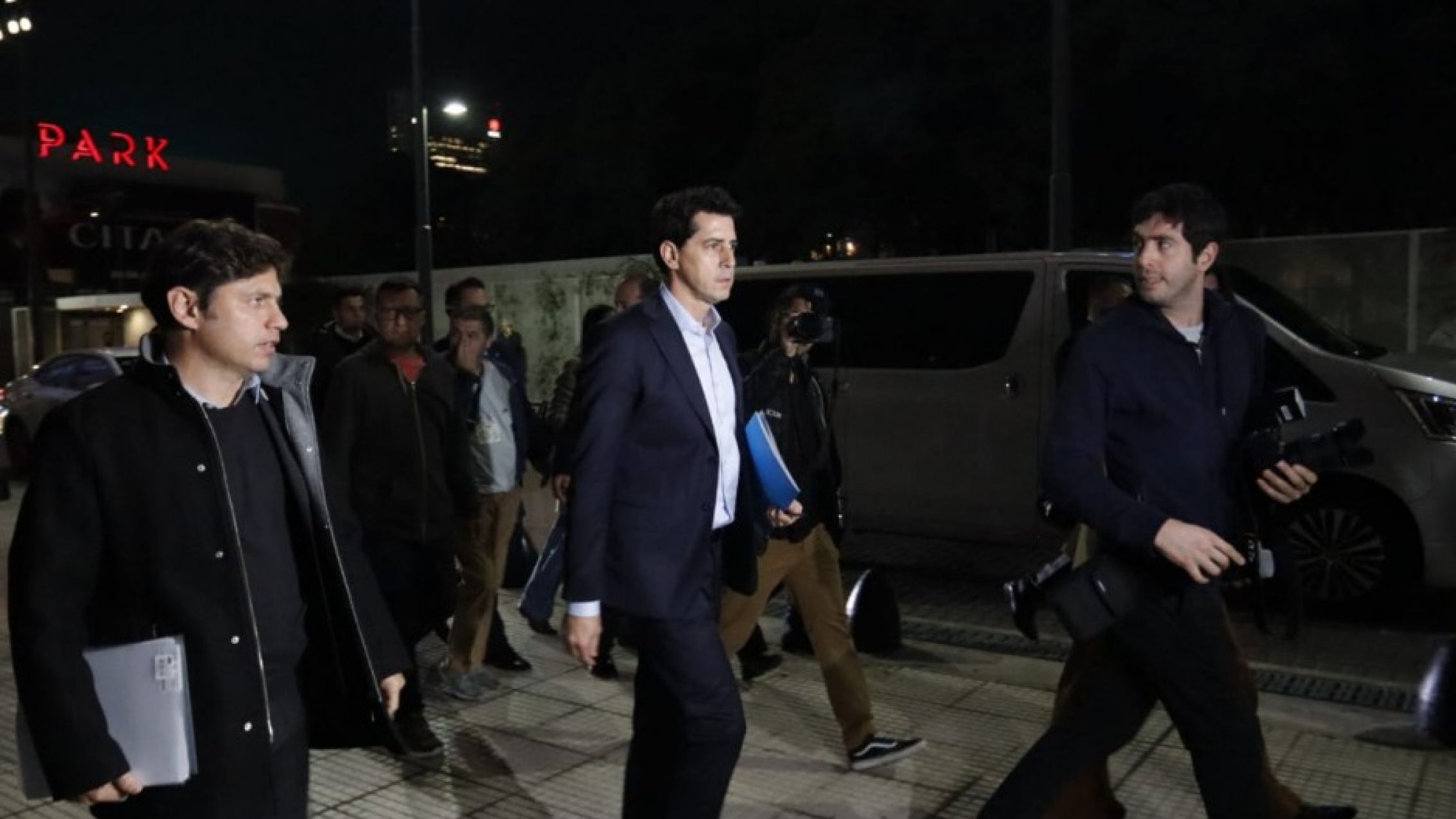 Massa se bajó del acto con Wado y vuelven a amenazar con irse del Frente de Todos