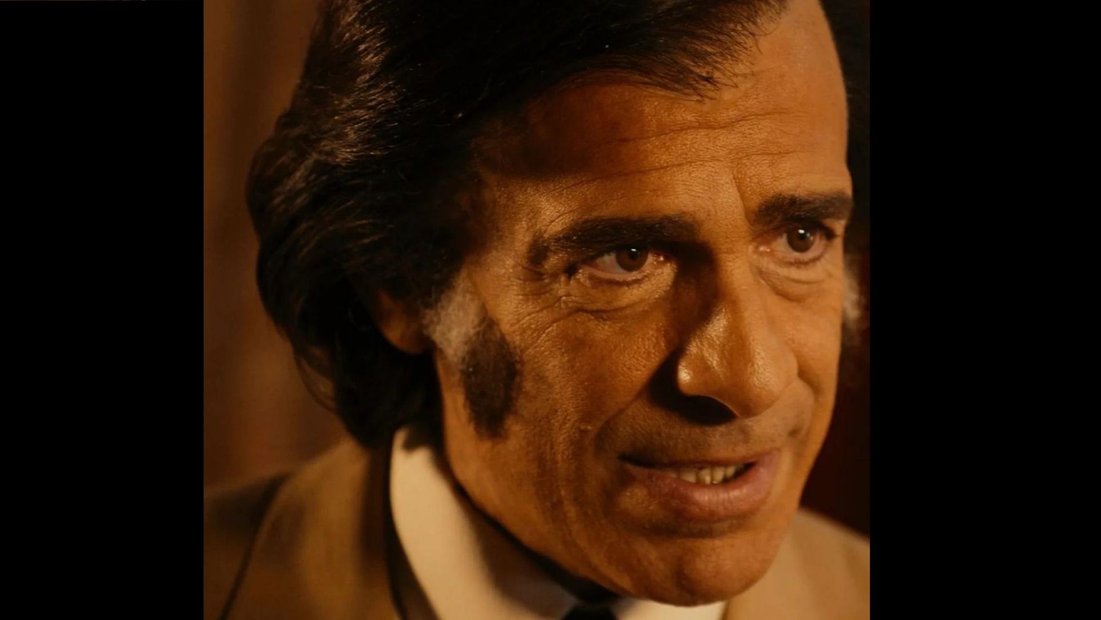 La increíble caracterización de Leonardo Sbaraglia como Carlos Menem