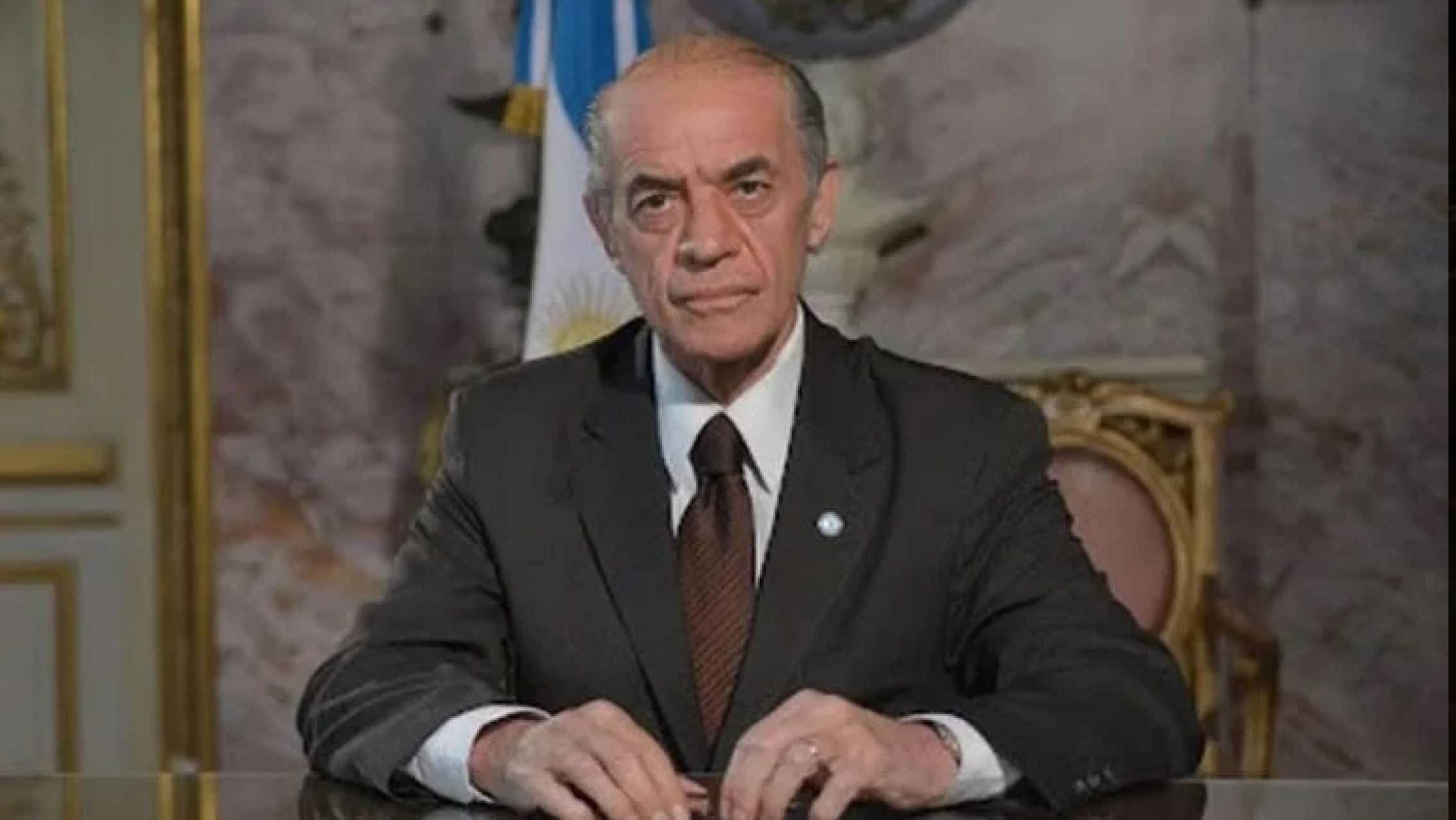 Quién es el protagonista de Diciembre 2001, la serie que recrea la caída de Fernando de la Rúa