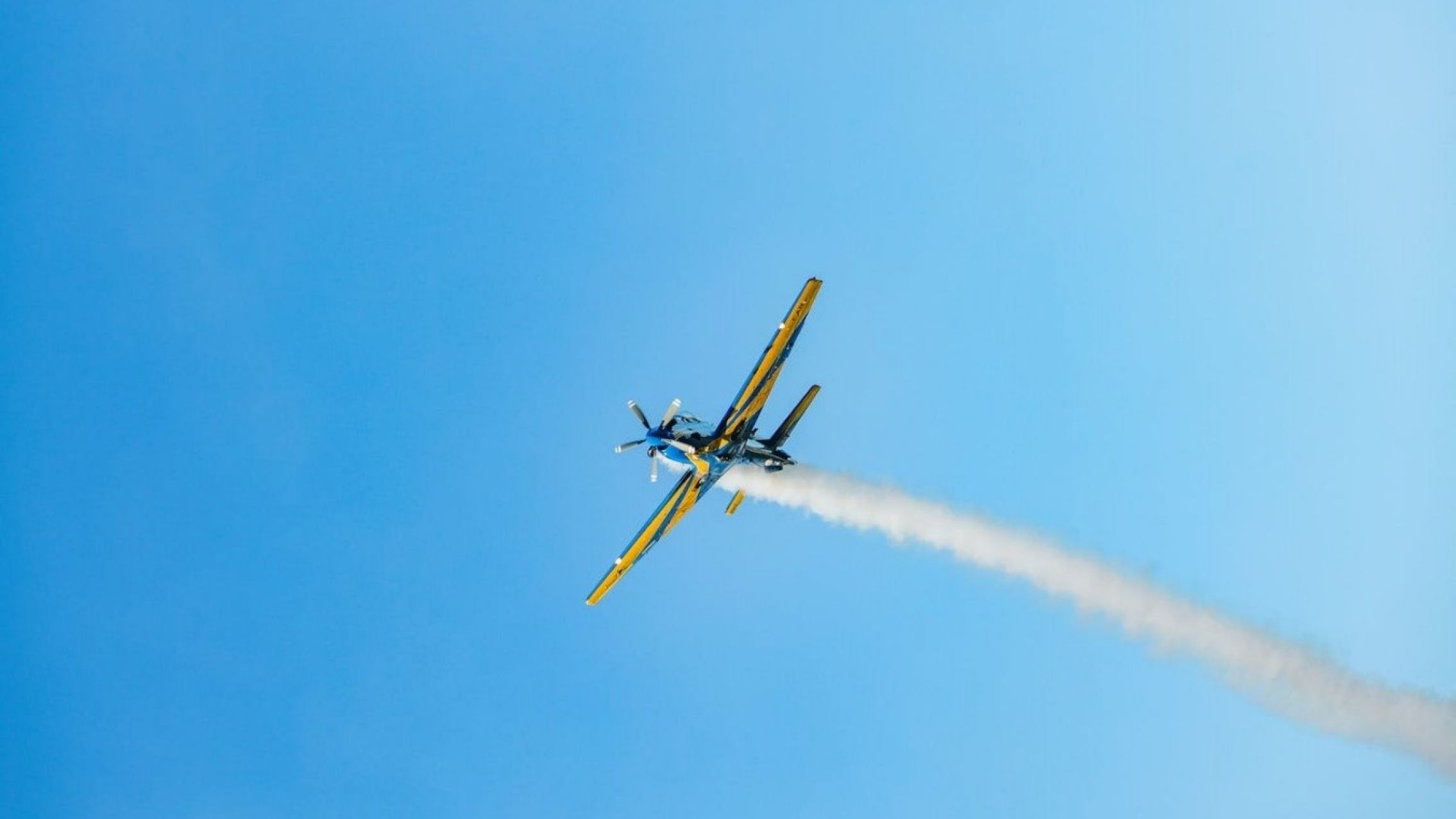 Terrible accidente en Chaco: Cayó un avión durante una exhibición