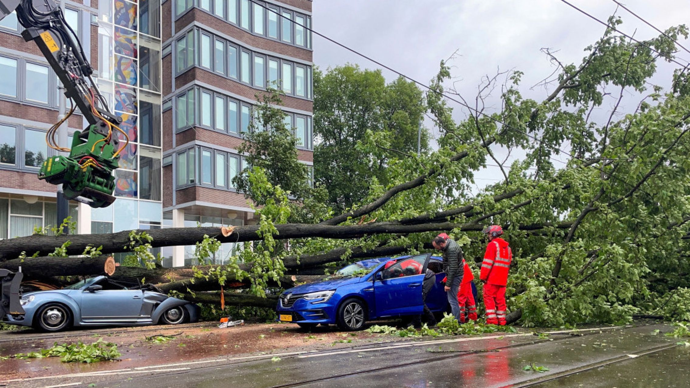 Países Bajos sufre la peor tormenta de verano de su historia