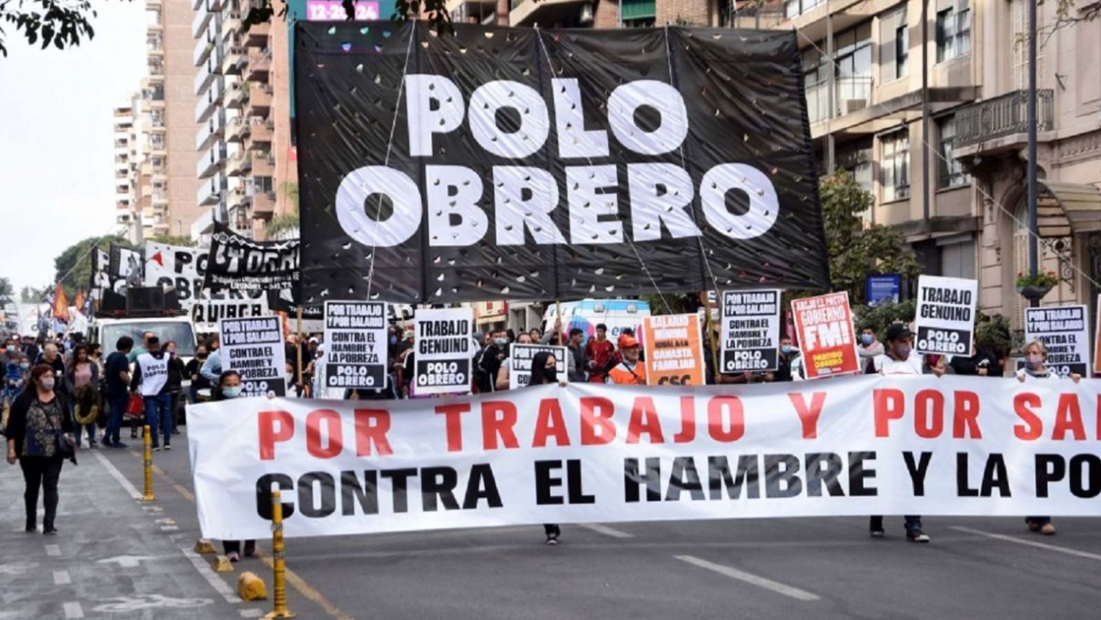Cortes en la 9 de Julio y El Bajo en medio de la discusión del salario mínimo