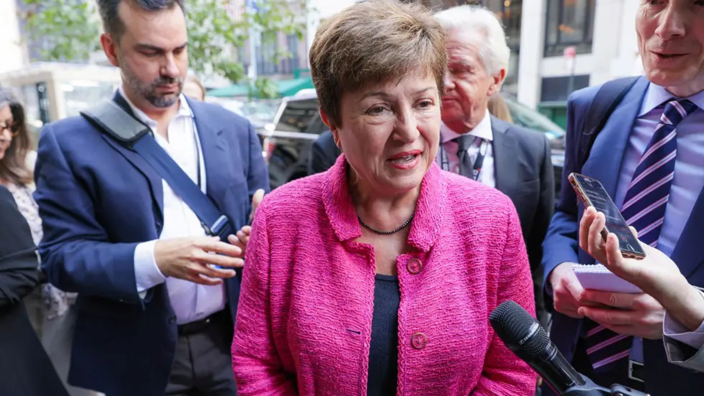Posse y Caputo se reúnen con Georgieva en Davos