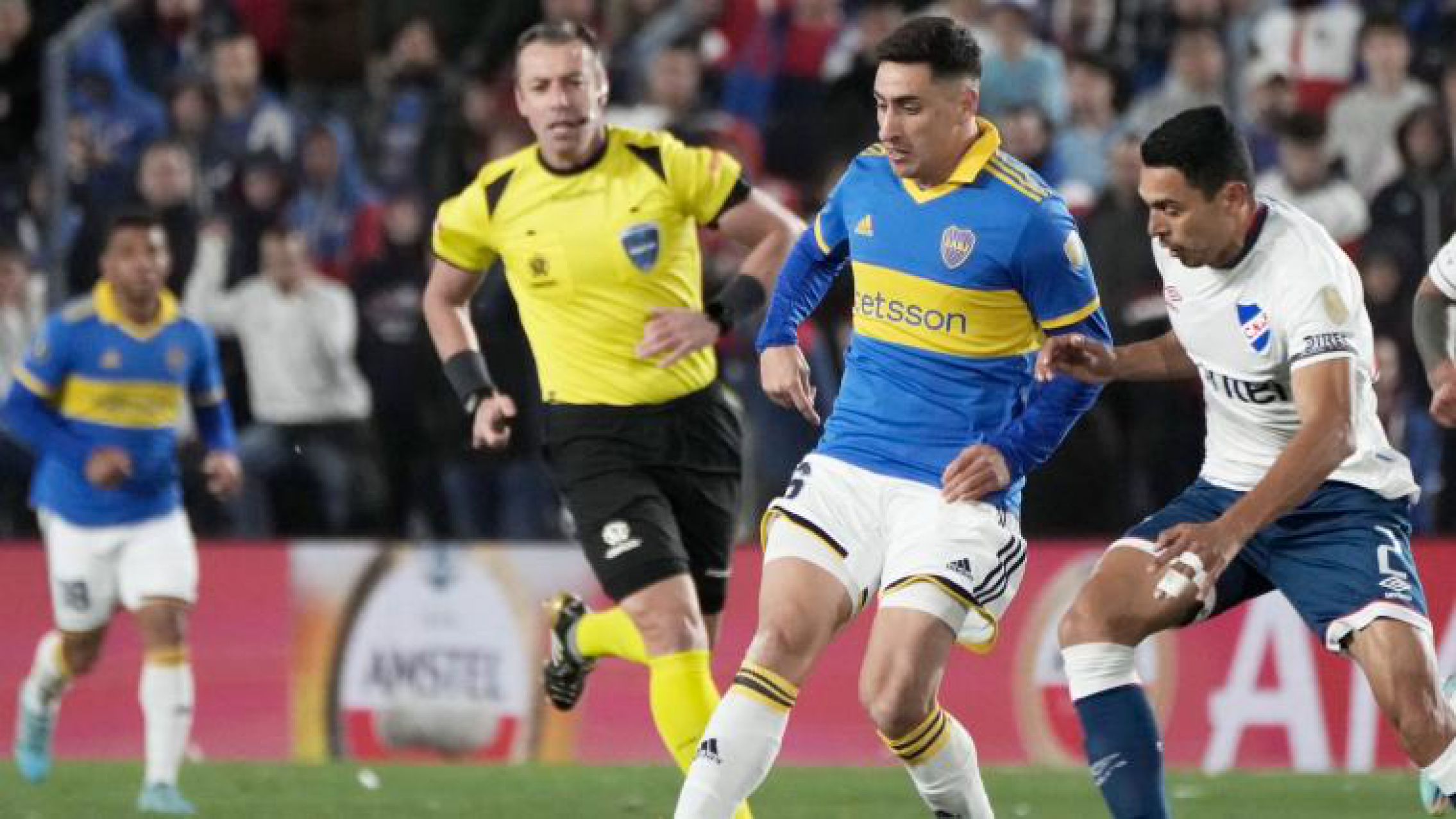 Boca jugó mal, pero se trajo un valioso empate de Uruguay