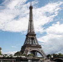 Alerta en París: debieron evacuar la Torre Eiffel por amenaza de bomba