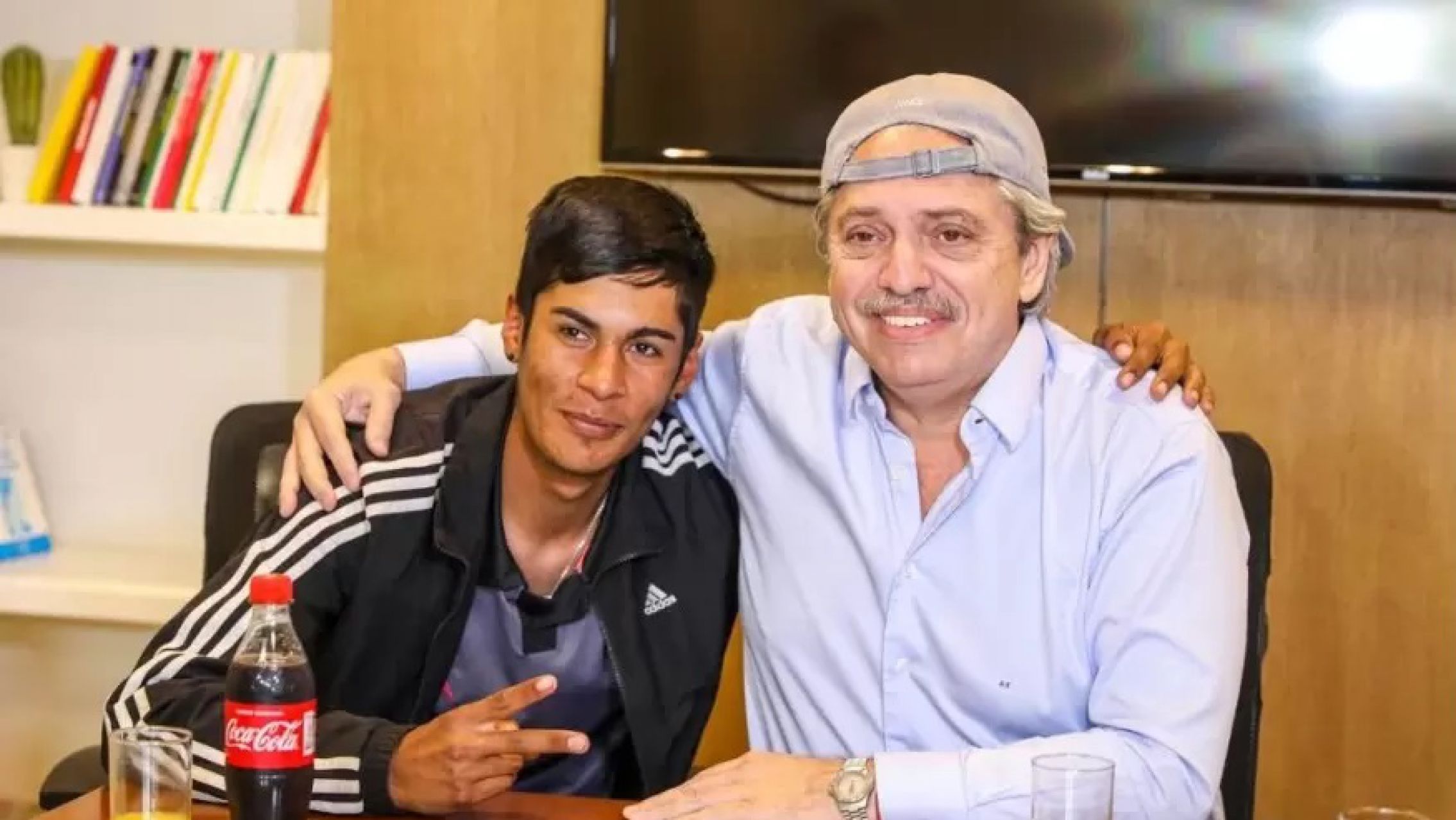 El kirchnerismo perdió 30 puntos en la mesa del joven discriminado por su vestimenta