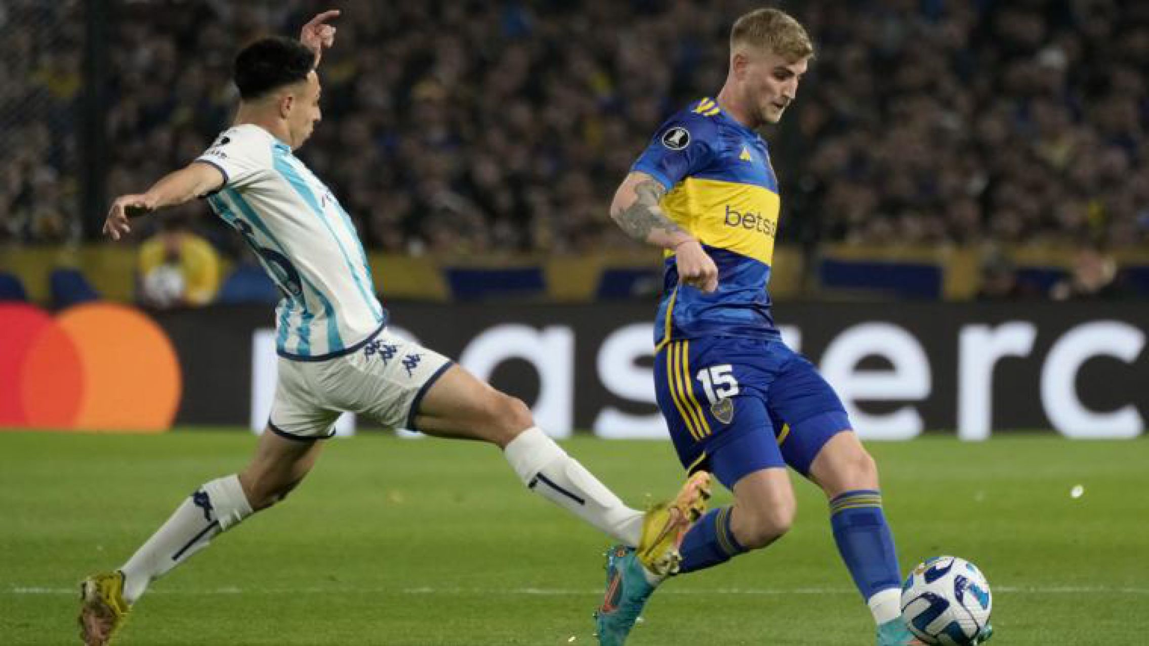 Boca y Racing a todo o nada: hora, tv y formaciones