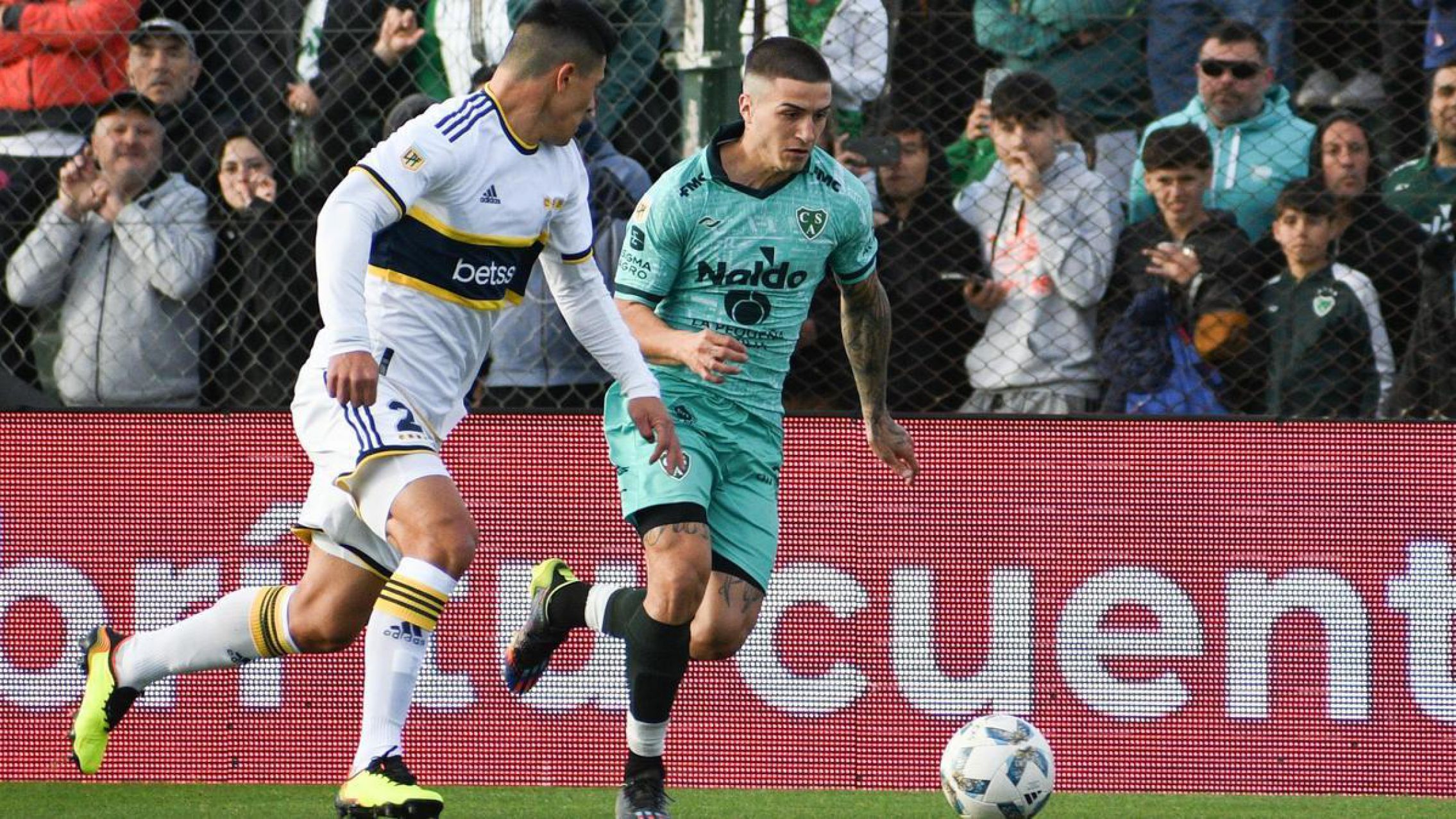 Benedetto falló un penal sobre la hora y Boca perdió ante Sarmiento