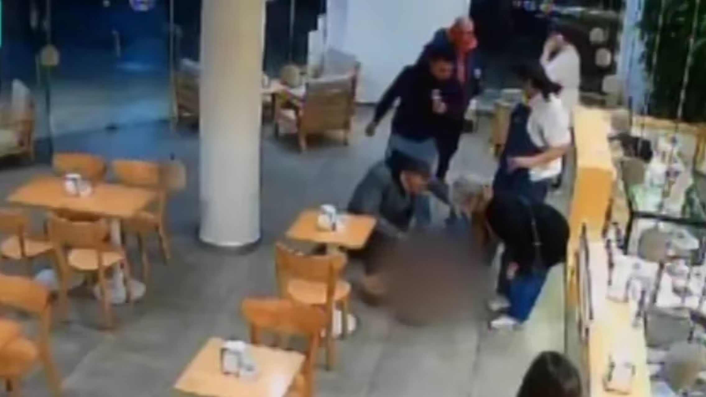 Asesinan en Palermo a un hombre para robarle el celular: "No me quiero morir"