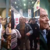 Escándalo en la Feria del Libro Mendoza: atacaron al stand LGTB