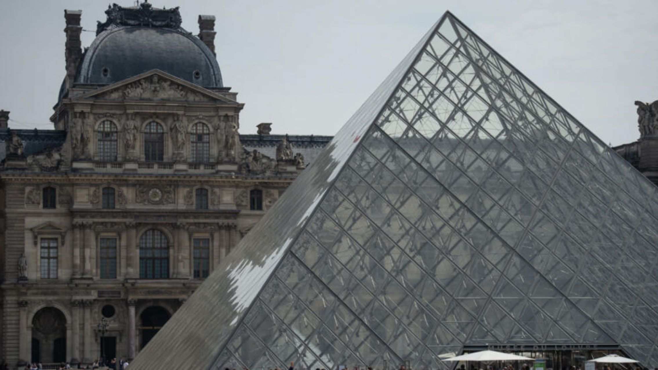 Evacuaron el Museo del Louvre por temor a un atentado