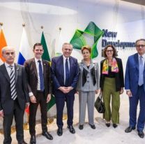El Presidente se reunió con Rousseff por el banco de los Brics en su última actividad en Shanghái
