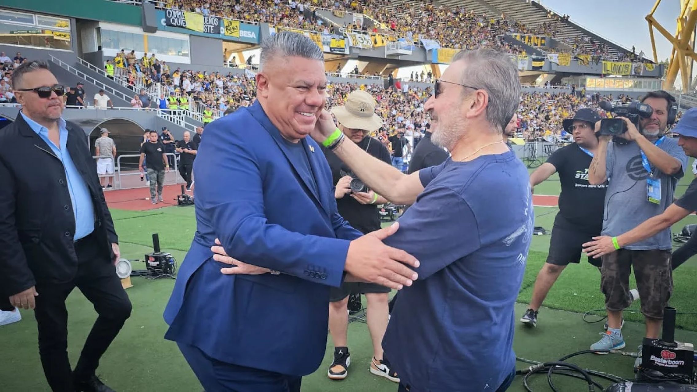 "Tenía mucha fe en que íbamos a ganar", Daniel Vila celebró junto a Chiqui Tapia