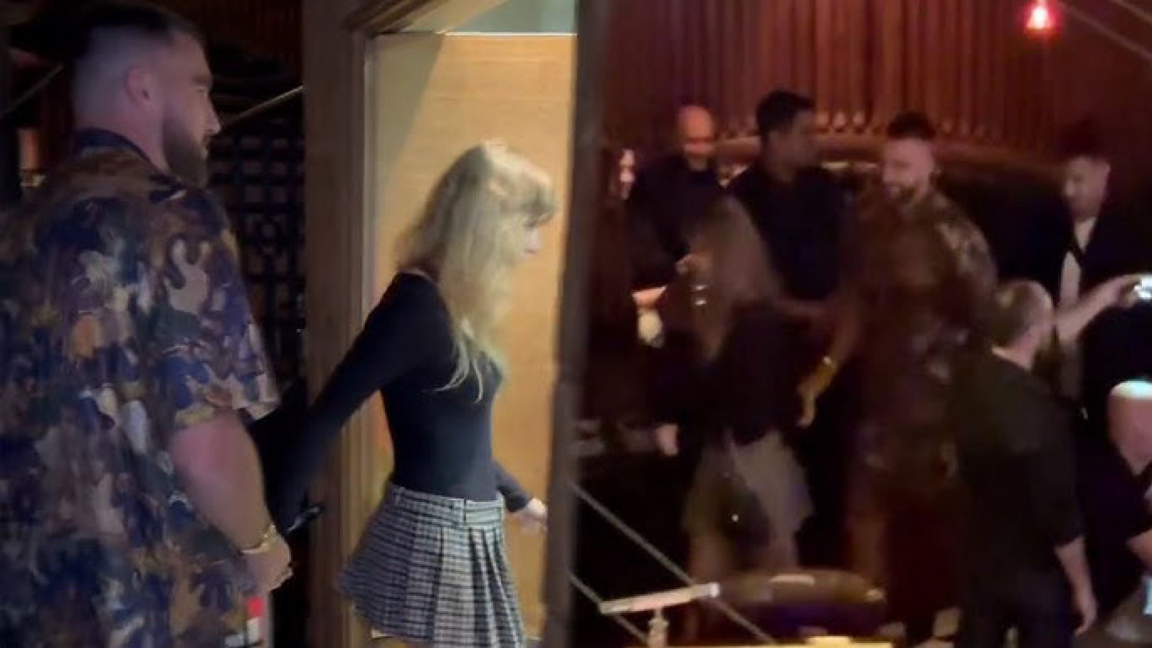 Taylor Swift cenó con su novio en un exclusivo restaurante y enloqueció a todos