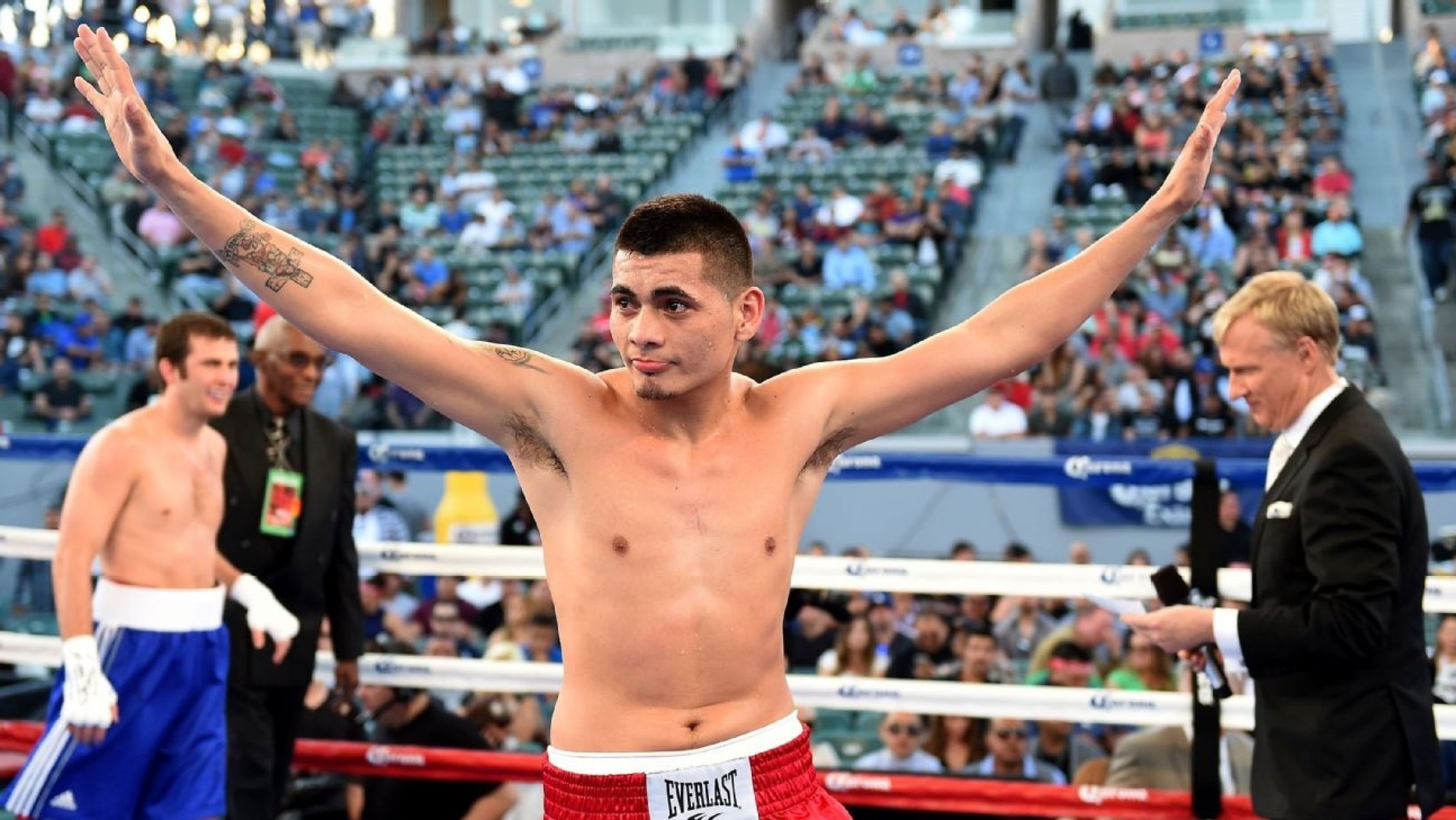 'TNT' Maidana expone cetro en el Luna Park