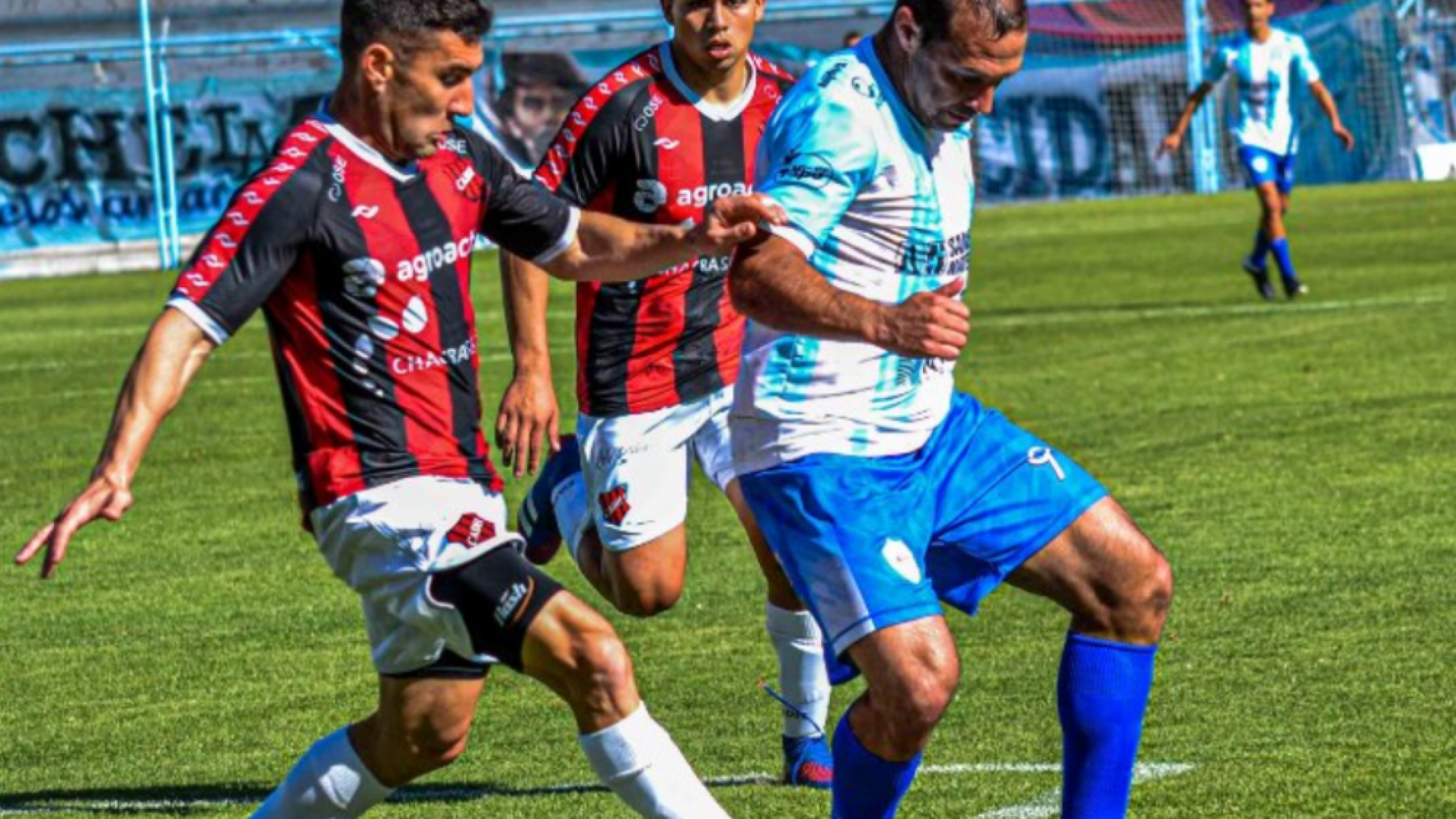 Gimnasia y Tiro se impuso en los penales y jugará en la Primera Nacional