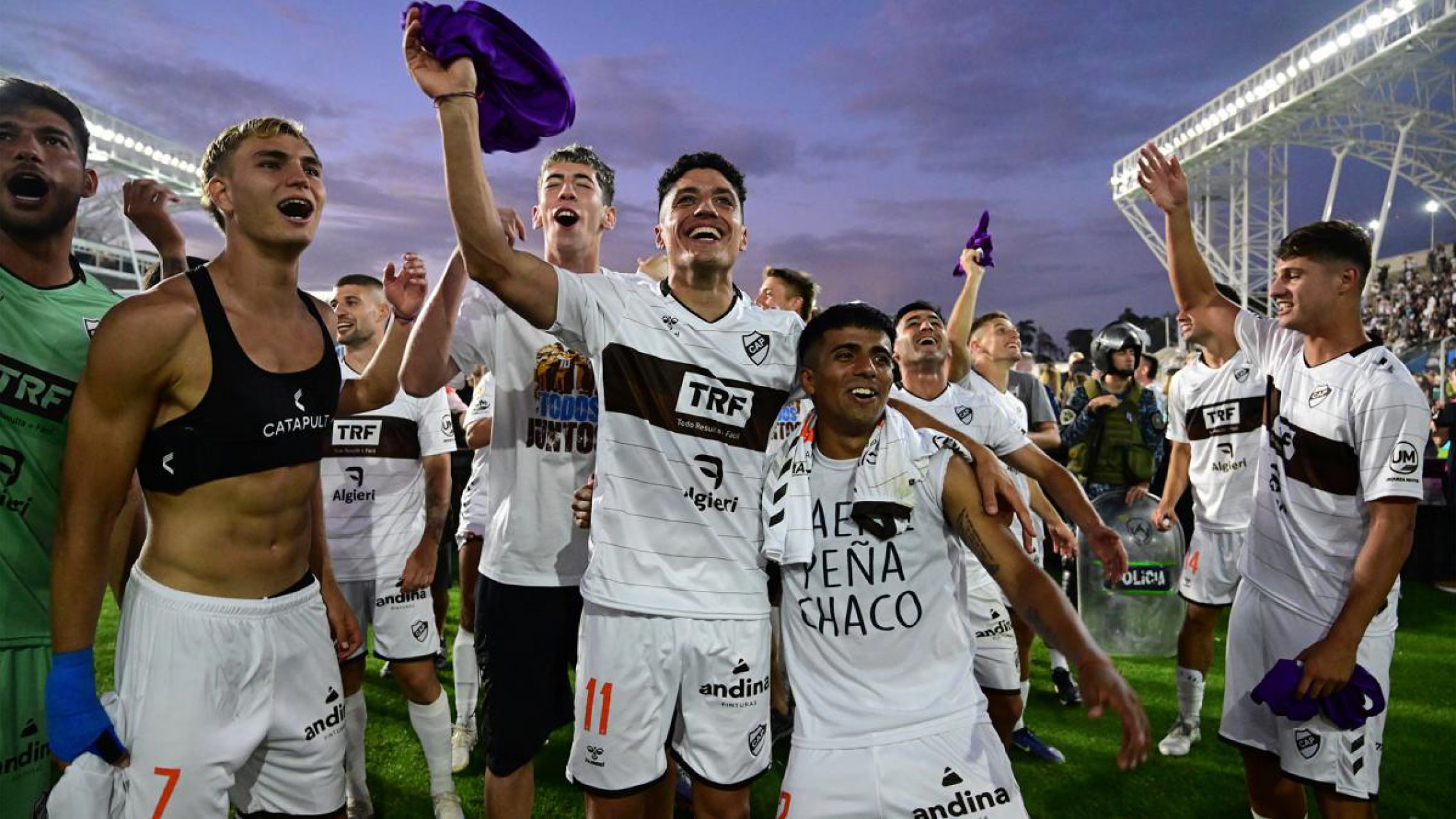 Por penales, Platense llega a una histórica final después de 80 años
