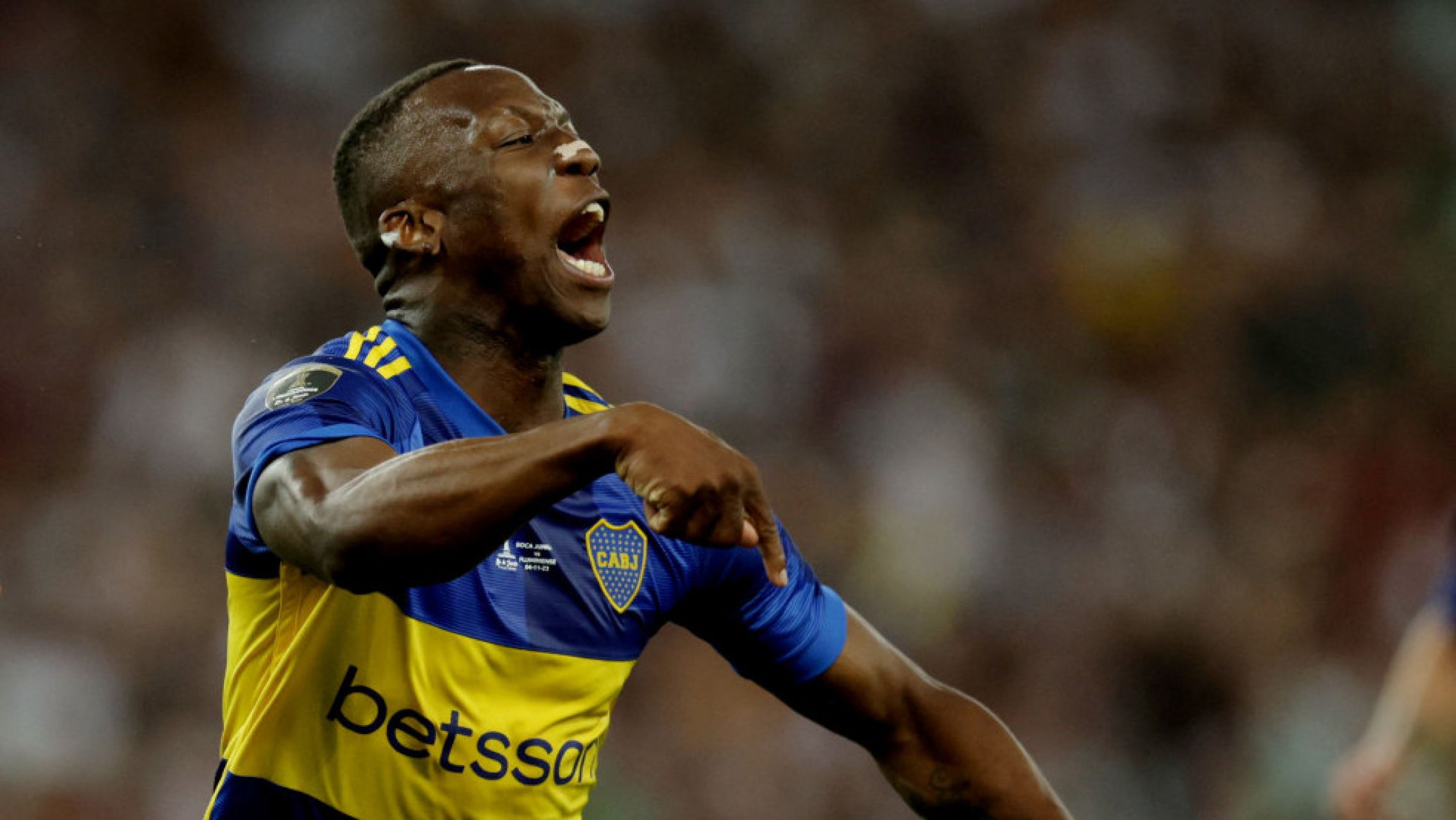 Luis Advíncula reveló de qué equipo es hincha tras rumores que lo vinculaban con Alianza Lima