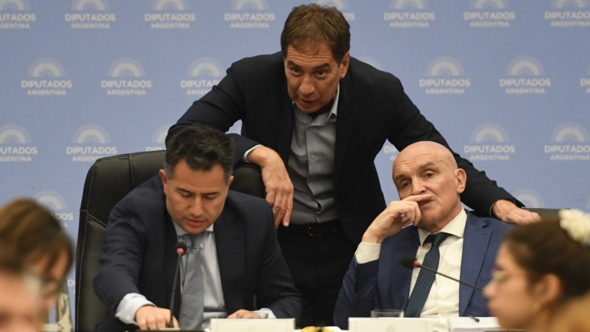 Milei obtuvo dictamen de mayoría gracias al apoyo "en disidencia" de los bloques aliados