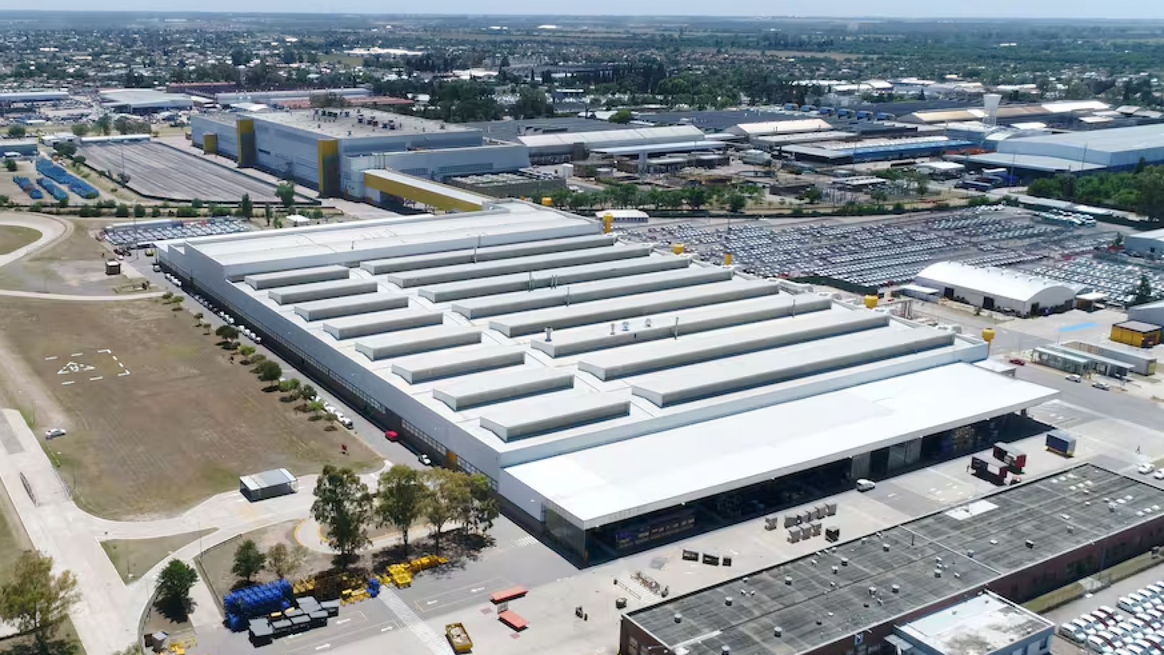 Stellantis anunció una inversión de USD 385 millones para fabricar autos