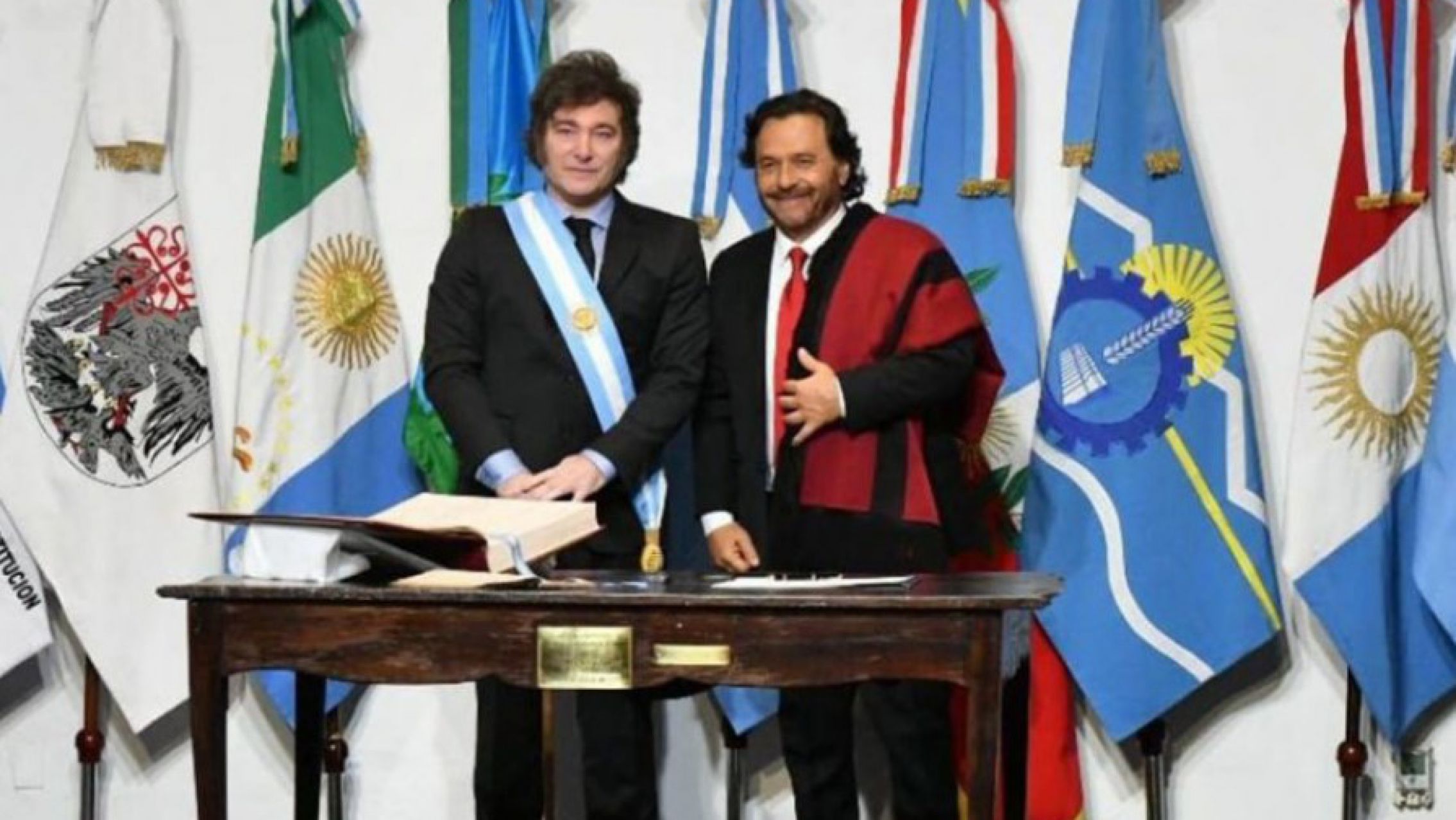 Milei felicitó al gobernador de Salta por la inauguración de la planta de hidróxido de litio