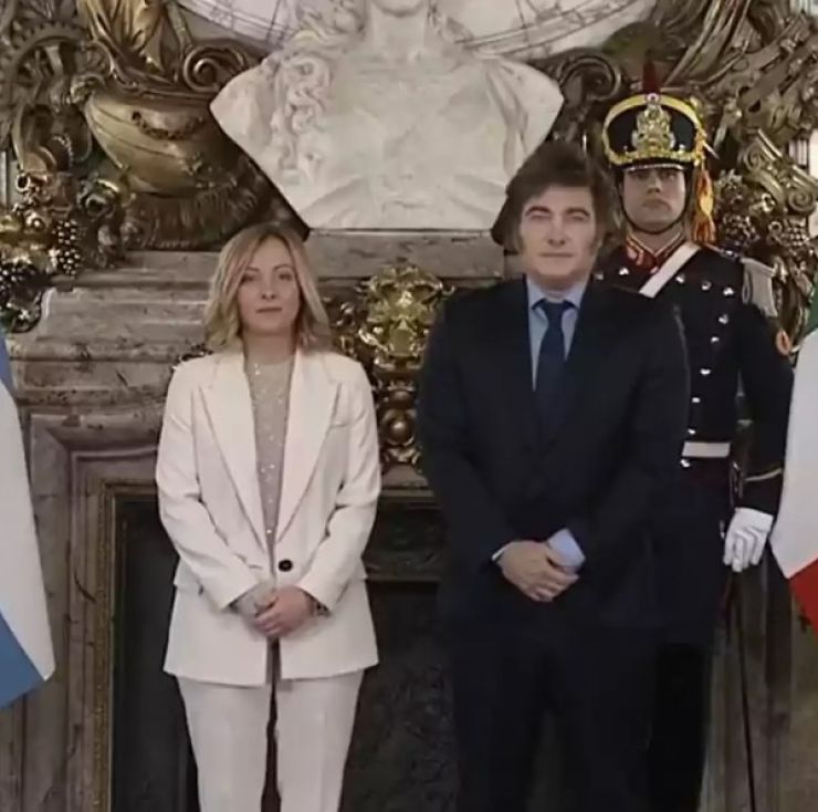 Así fue la llegada de Giorgia Meloni a la Casa Rosada para reunirse con Milei