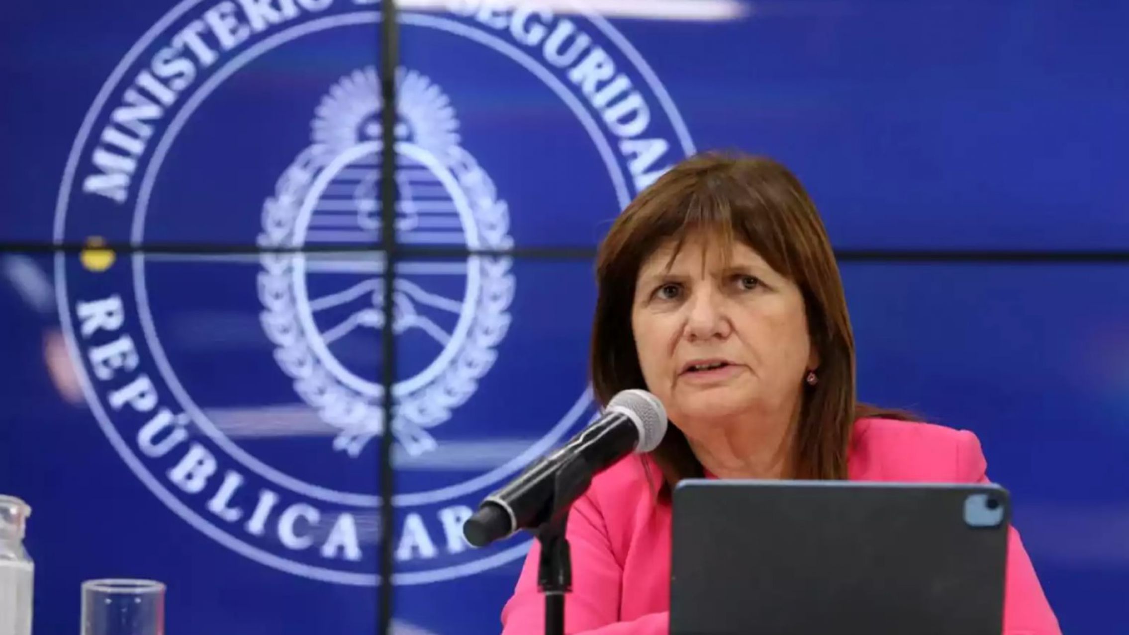 Bullrich aseguró que el plantel de la Selección Argentina no viajará a Venezuela