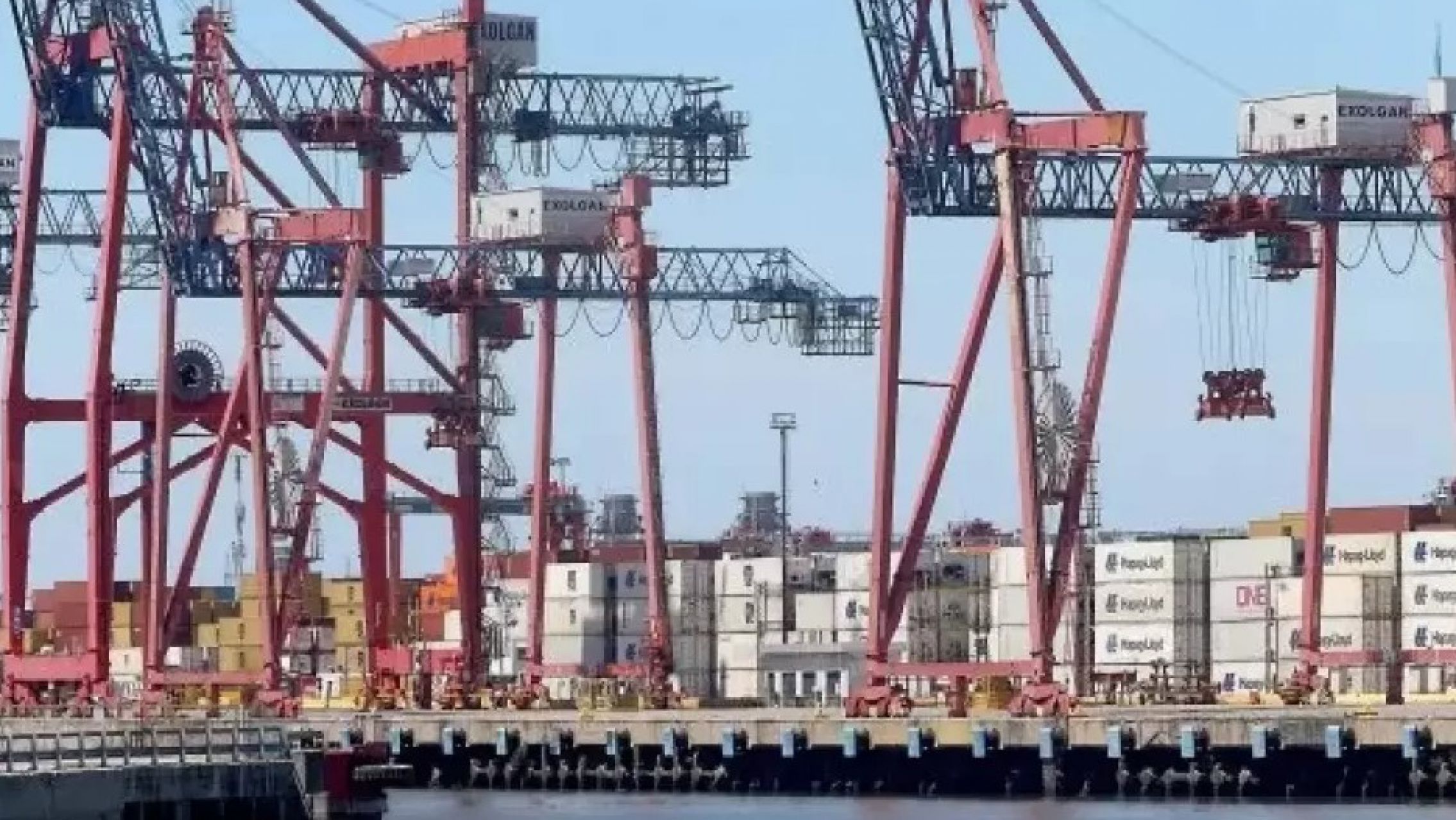 Argentina cierra un año histórico en comercio exterior con un superávit millonario