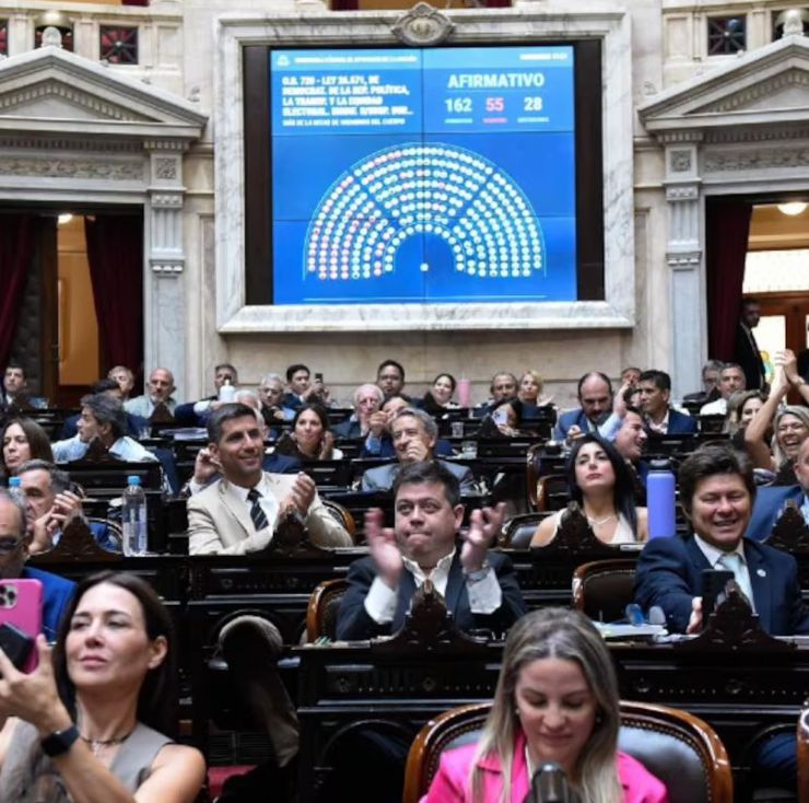 El oficialismo logró darle media sanción a la suspensión de las PASO