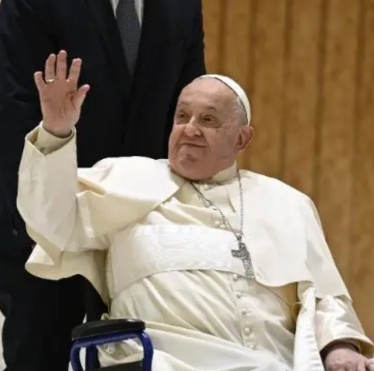 Revelaron el nuevo parte médico del Papa Francisco tras haber sido internado