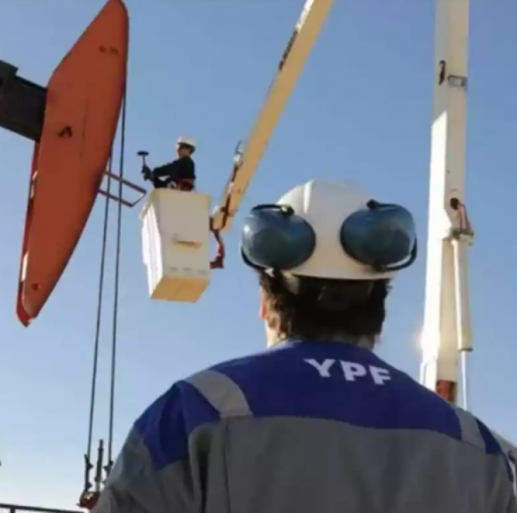 YPF confirmó que invertirá solo en Vaca Muerta a partir de 2026