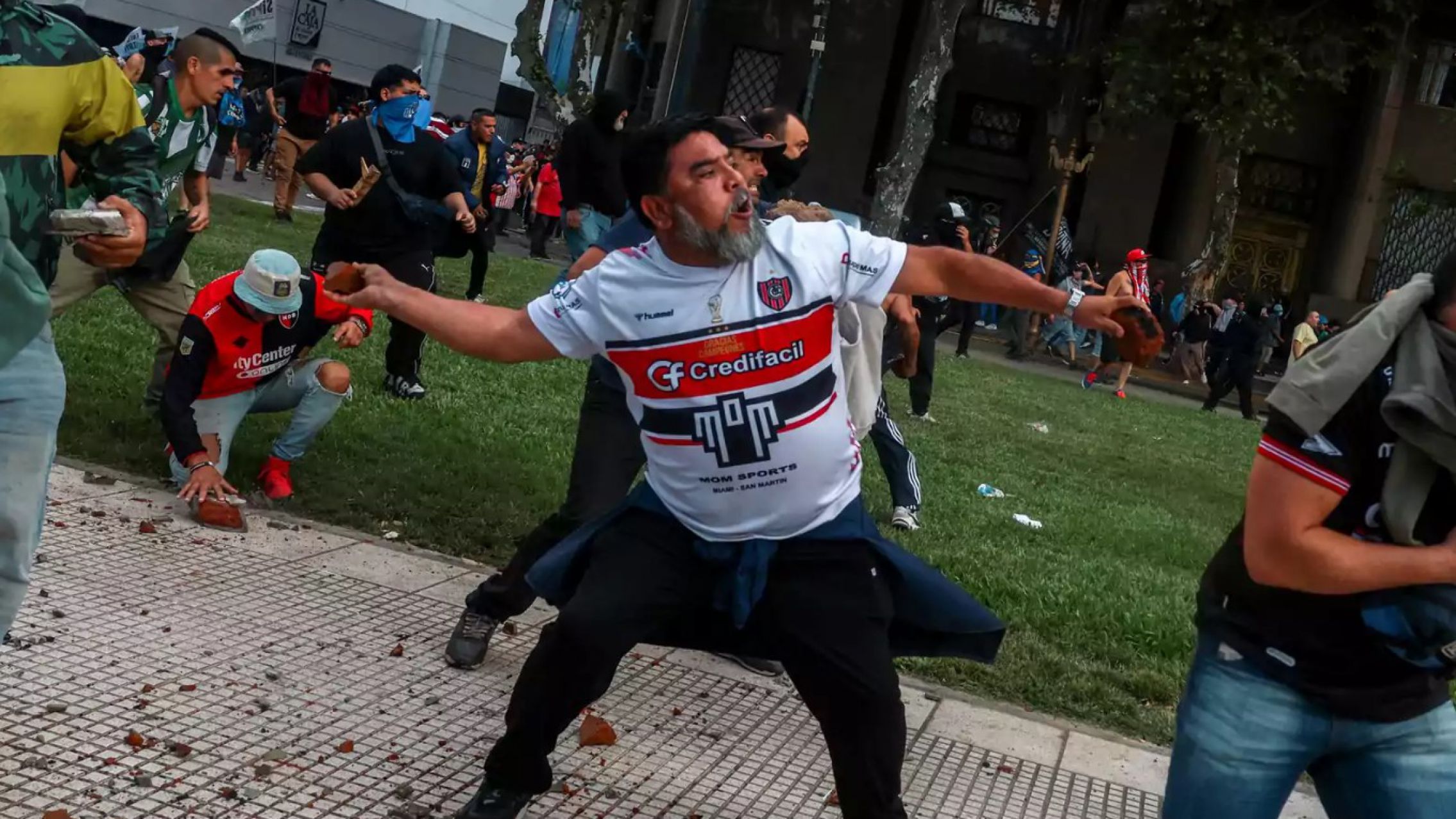 Prohibieron la entrada a la cancha a los barras que participaron de los disturbios