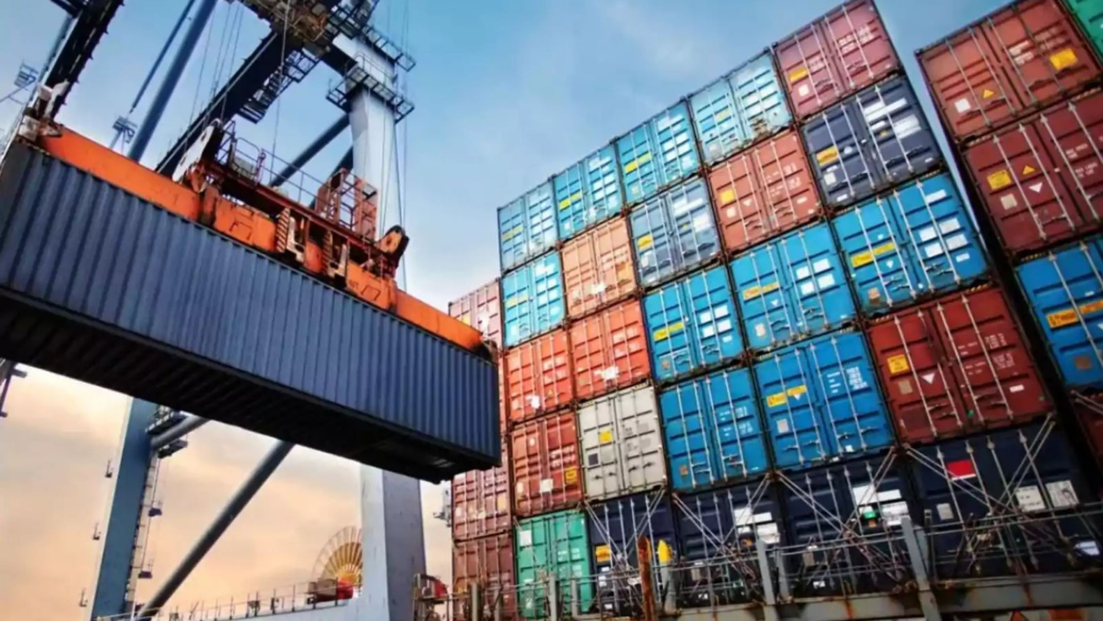 La balanza comercial registró un superávit de USD 227 millones en febrero