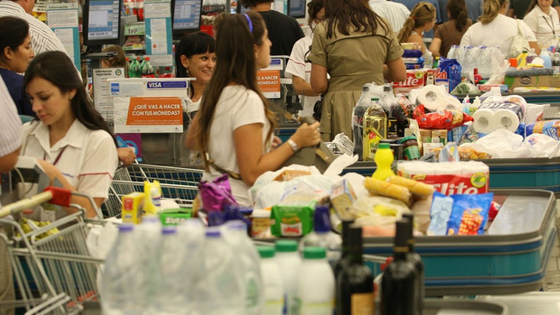 Alerta por una nueva estafa: se hacen pasar por un supermercado y vacían tu cuenta