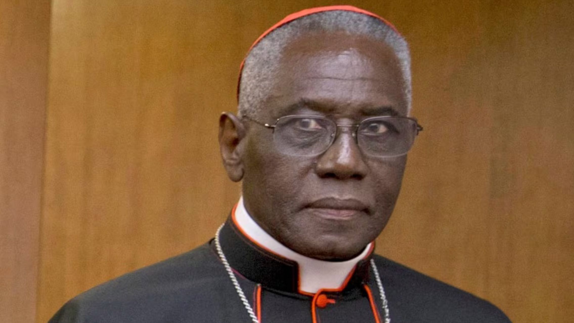 El cardenal ultraconservador que puede convertirse en el primer papa africano