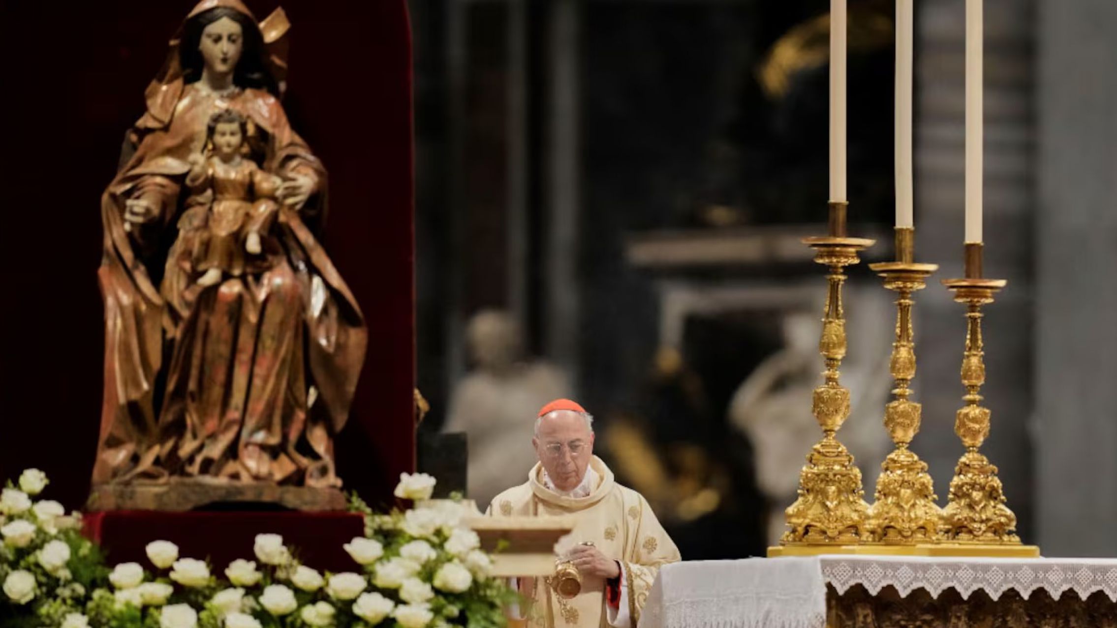 Quién es el cardenal que pronunciará la icónica frase "Habemus Papam"