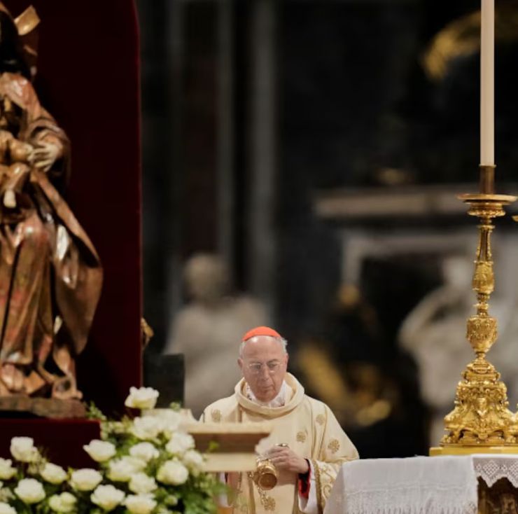 Quién es el cardenal que pronunciará la icónica frase "Habemus Papam"