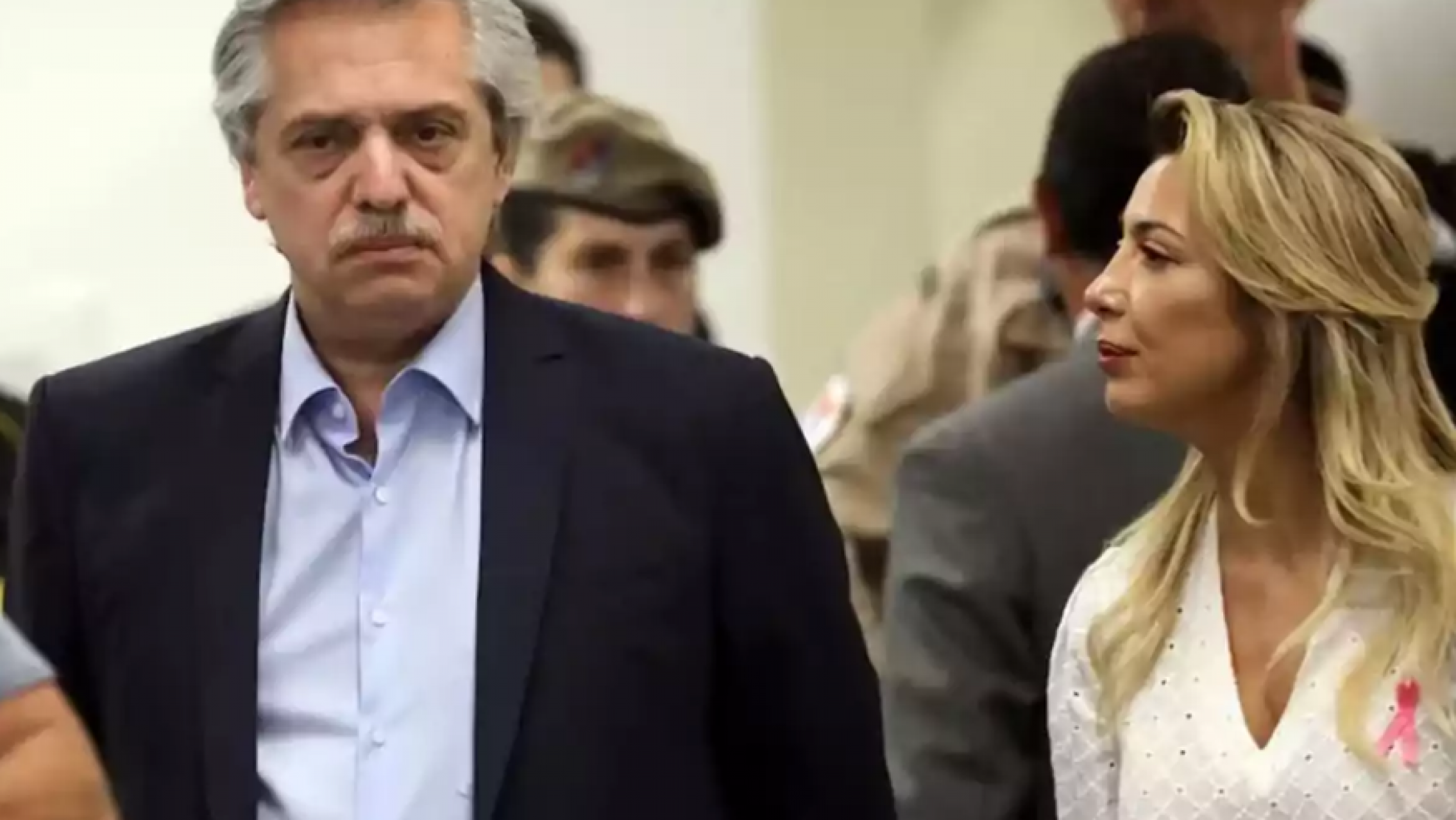 Nuevos chats filtrados entre Fabiola y el expresidente golpeador, Alberto Fernández