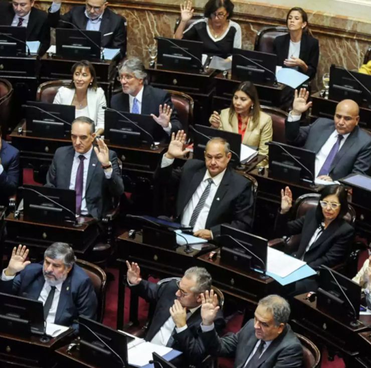 Los senadores se aumentaron el sueldo y pasaron a cobrar más de $9,5 millones de pesos