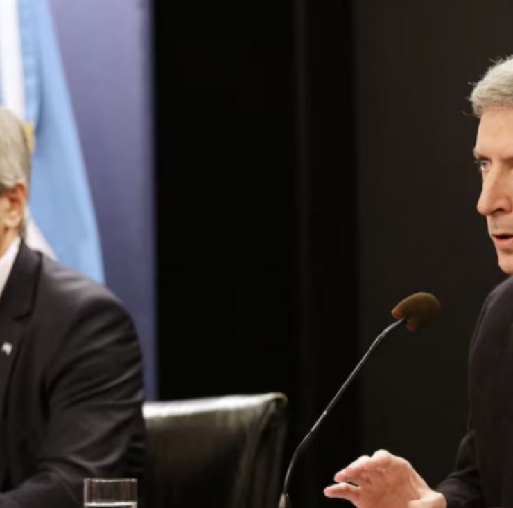 Caputo reveló cómo acumularán reservas: "El FMI está contentísimo"