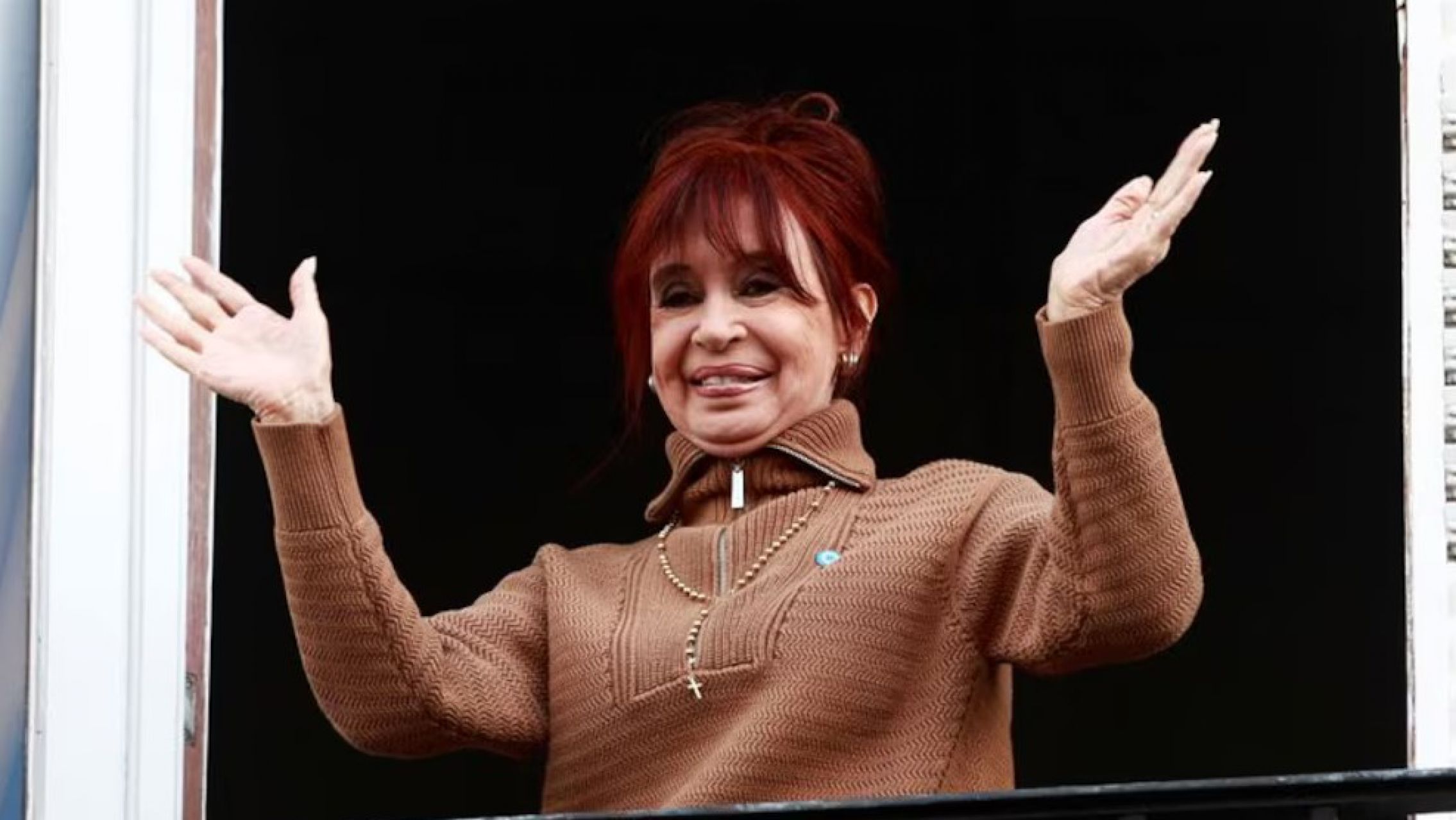 Cristina Kirchner podrá salir al balcón durante la prisión domiciliaria