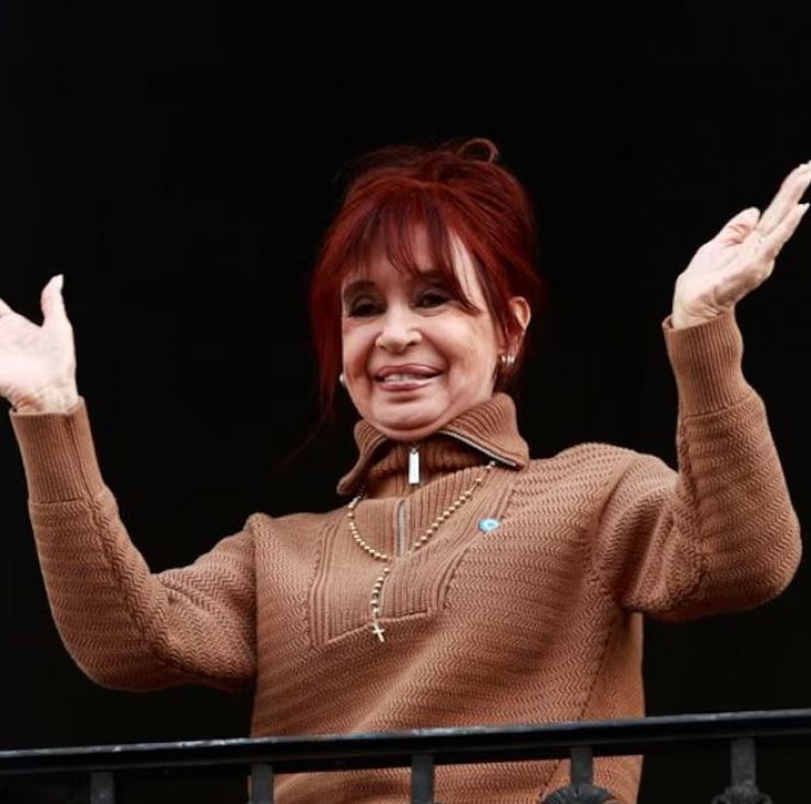 Cristina Kirchner podrá salir al balcón durante la prisión domiciliaria