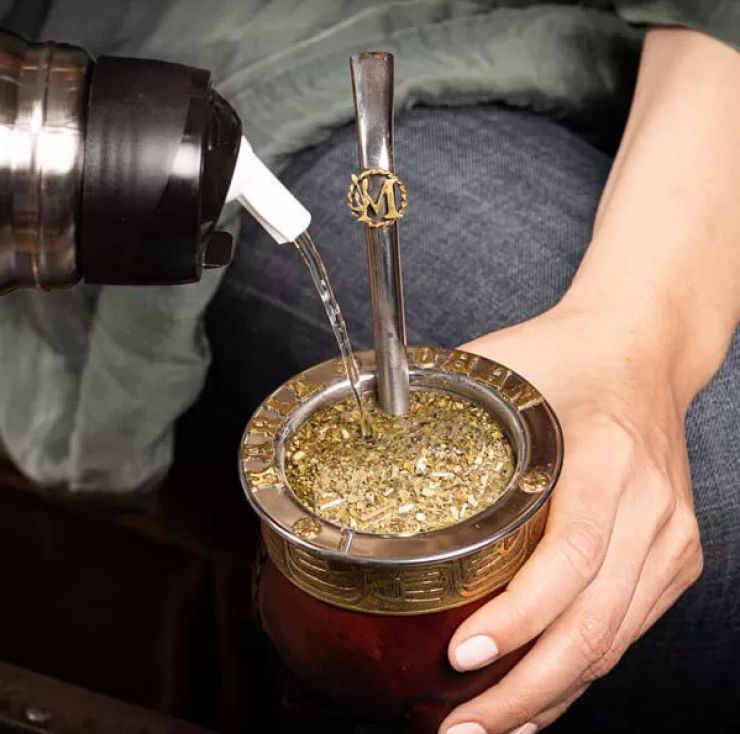 Ni el mate ni la chicha: está es la bebida nacional que toman todos los argentinos