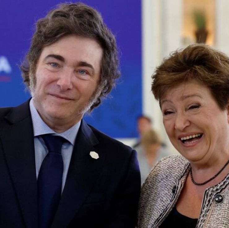 El FMI aprobó la primera revisión del acuerdo con la Argentina